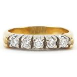 18ct gold diamond five stone ring, total diamond weight approximately 0.31 carat, size M, 4.8g