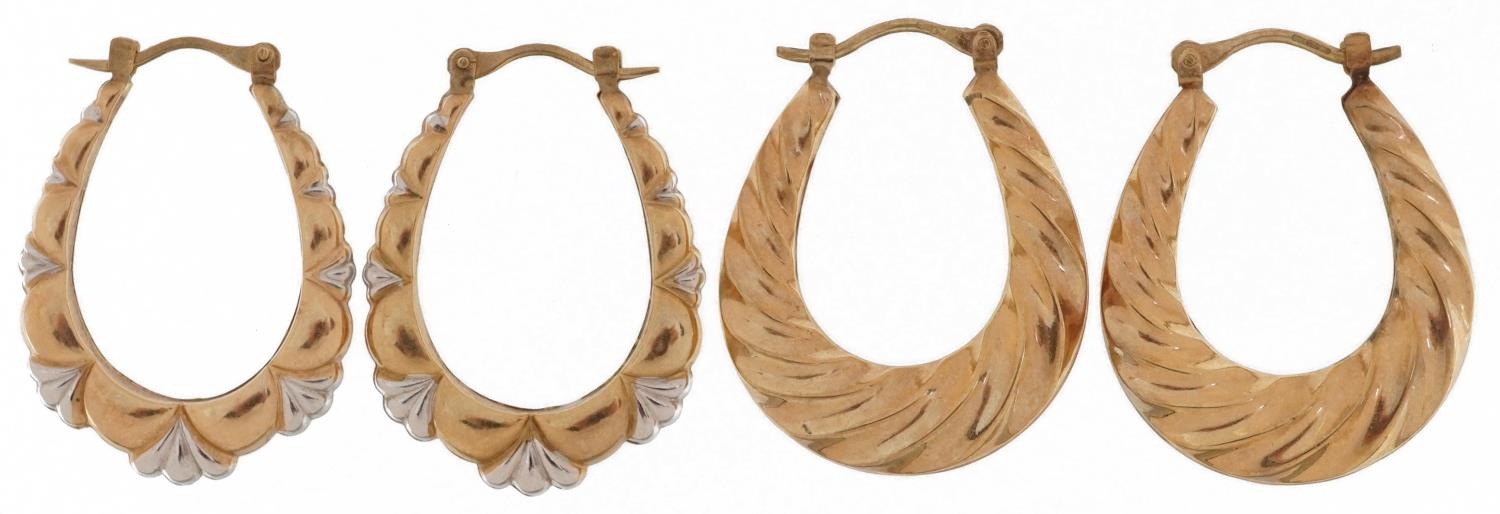 Two pairs of 9ct gold embossed hoop earrings including a pair of two tone gold, each 3cm high, total - Image 2 of 4