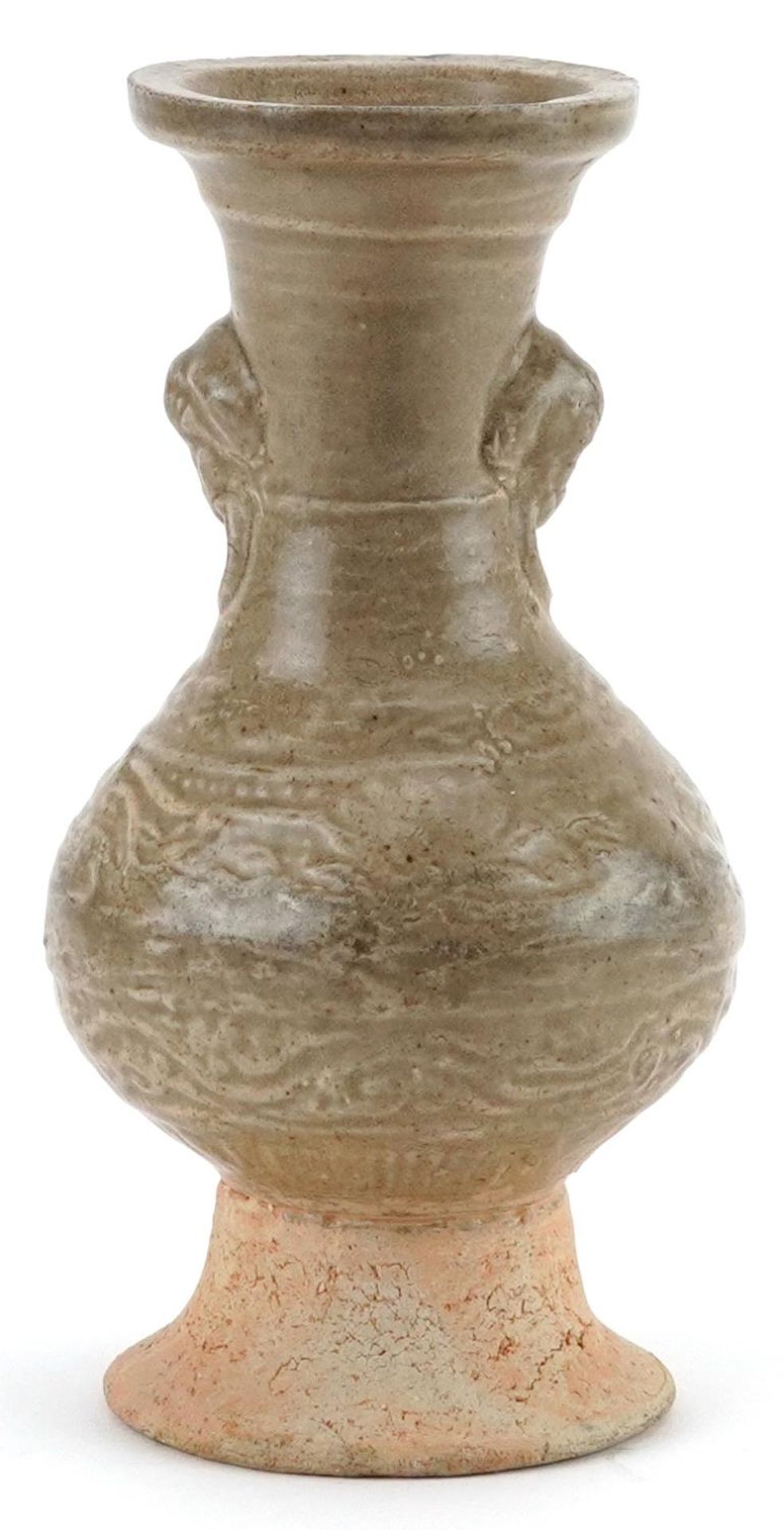 Chinese porcelain vase with ring turned elephant head handles having a celadon glaze, 16.5cm high - Bild 3 aus 6