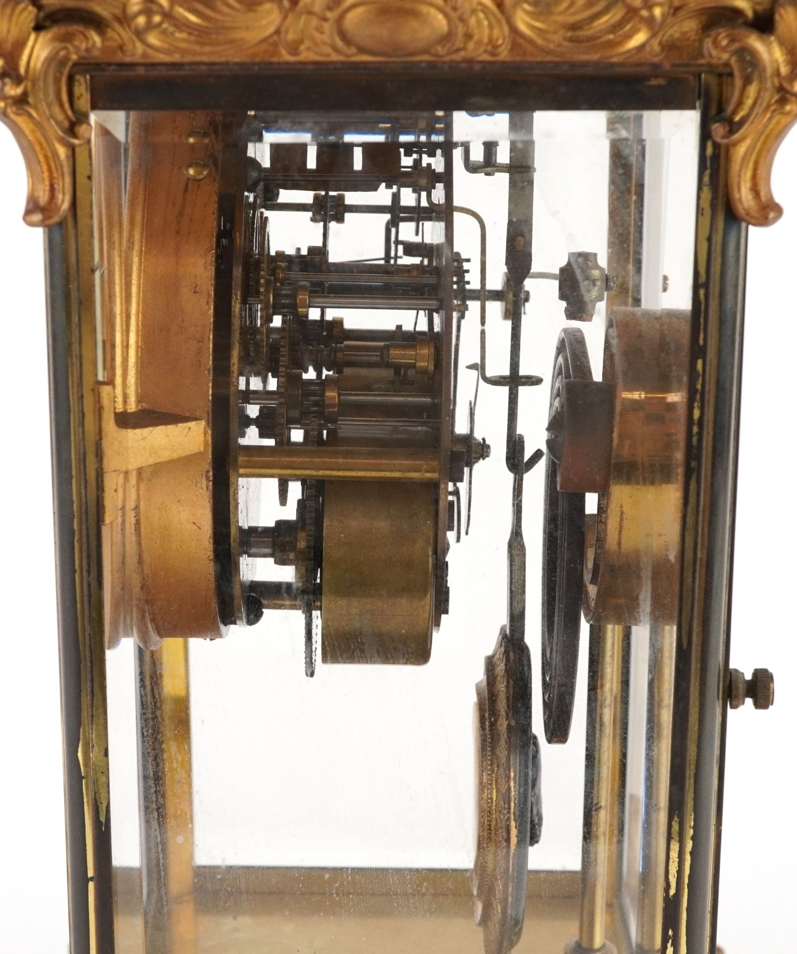 19th century ormolu four glass mantle clock striking on a gong with urn finial and circular - Bild 4 aus 8