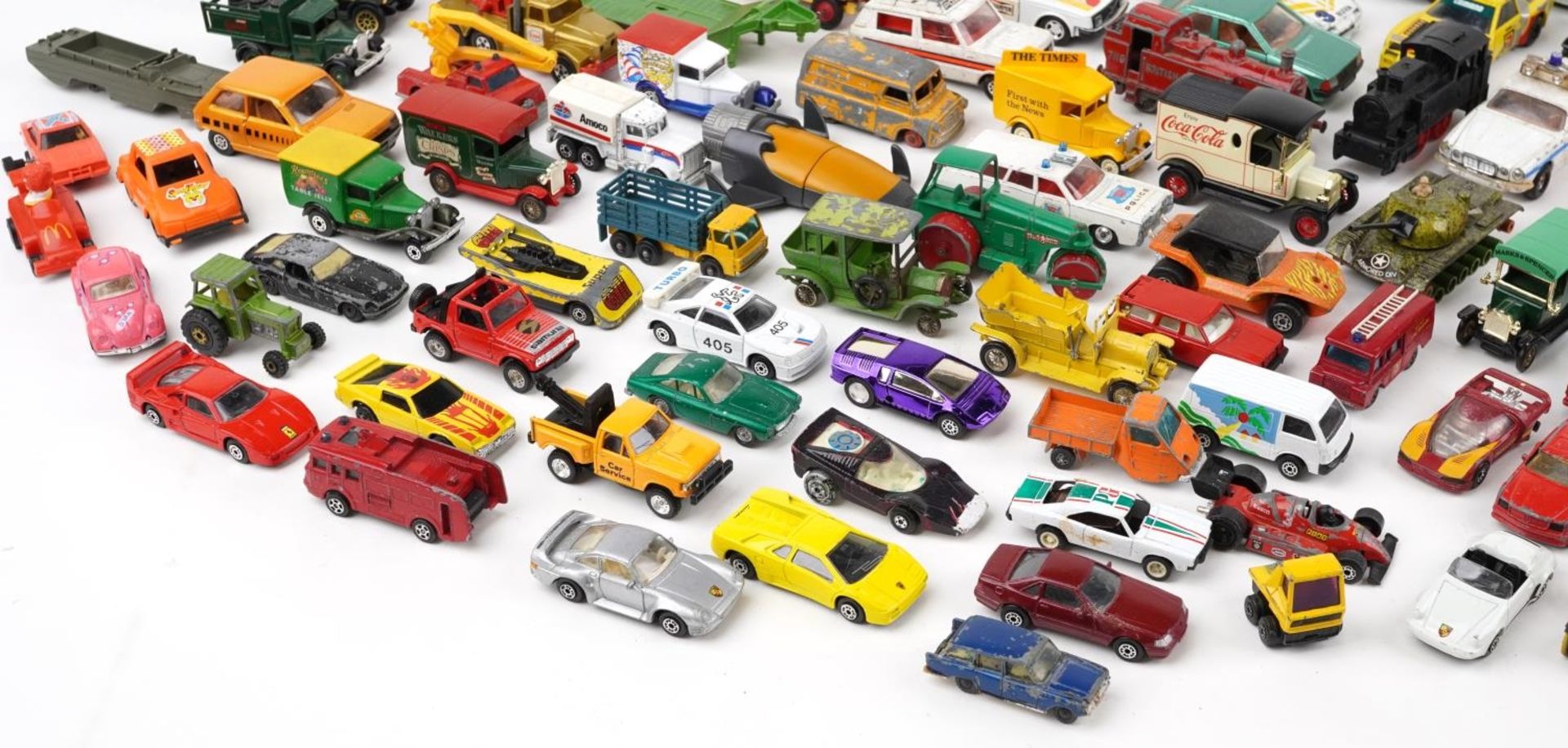 Extensive collection of vintage and later diecast vehicles including Corgi Major, Lledo, Matchbox - Bild 4 aus 5