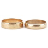 9ct gold wedding band and an unmarked gold wedding band, tests as 9ct gold, both size M/N, total 4.