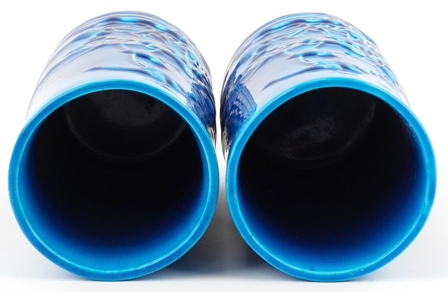 Pair of European aesthetic blue glazed cylindrical simulated bamboo vases in the Chinese style - Image 3 of 5
