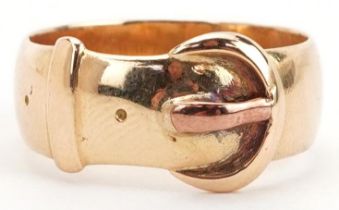 George V 18ct gold buckle ring, Chester 1911, size N/O, 6.6g
