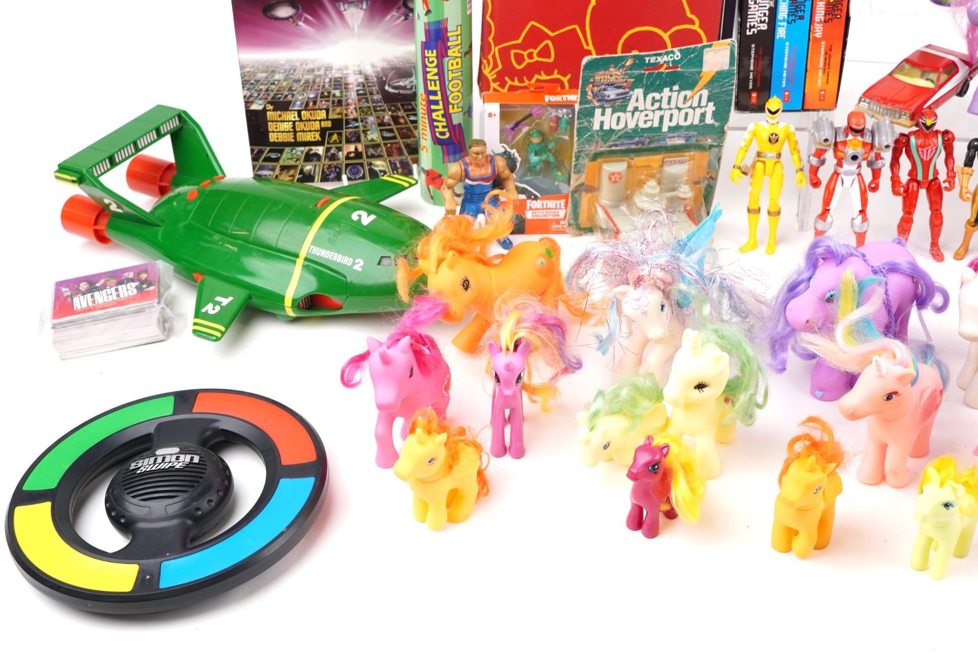 Vintage and later toys and related including My Little Ponies, Thunderbirds, Action Hover Port by - Bild 4 aus 6