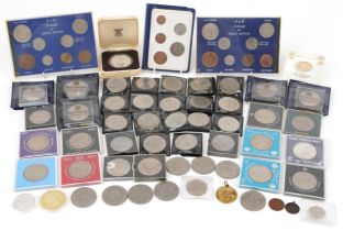 British and world coinage including a silver proof crown commemorating Queen Elizabeth II, The Queen