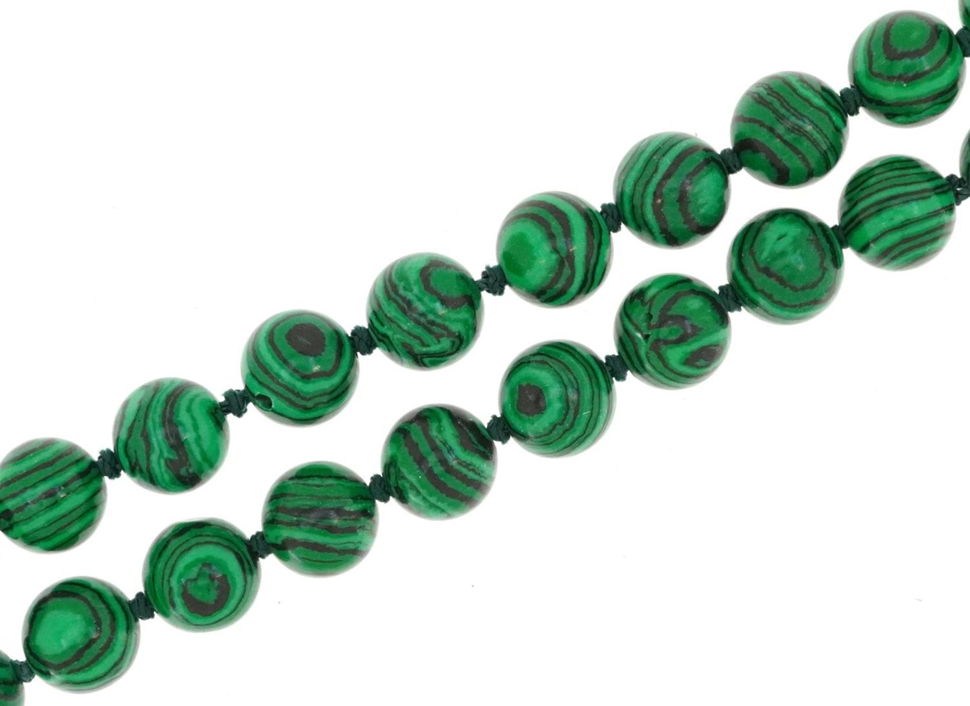 Polished malachite coloured bead necklace, 90cm in length, 94.0g