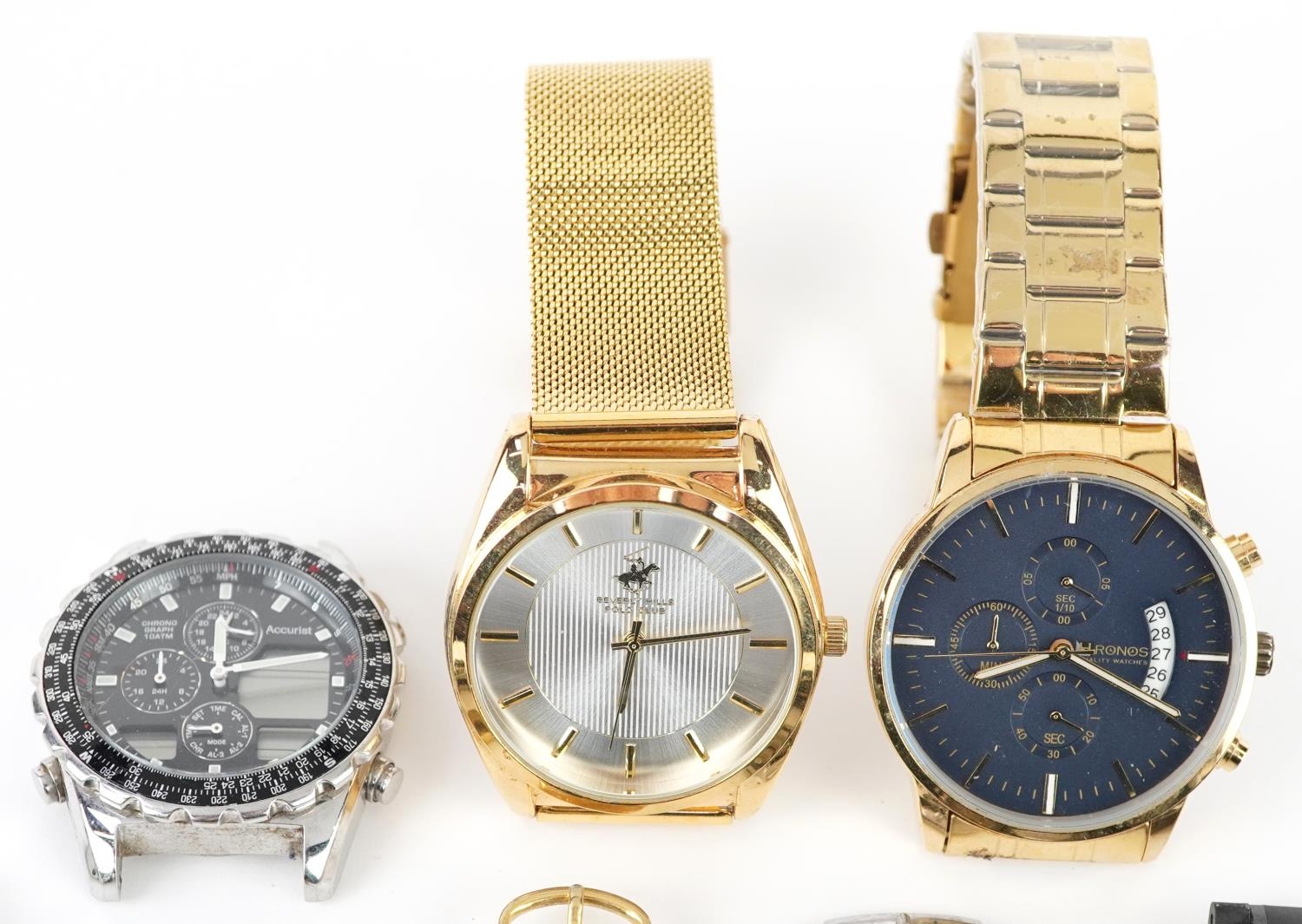 Ten vintage and later gentlemen's wristwatches, some chronographs, including Accurist, Seiko, - Bild 2 aus 4