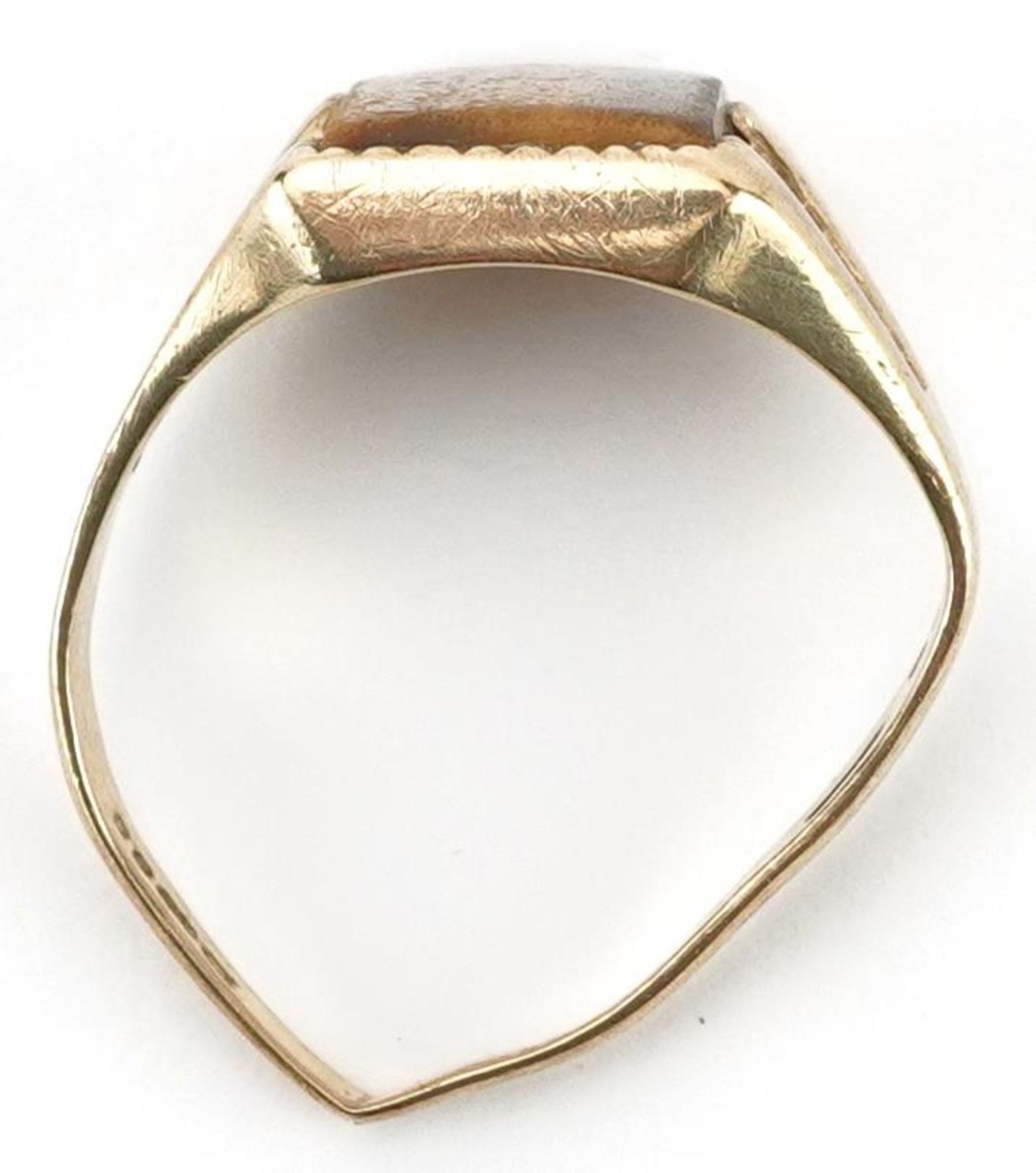 Broken 9ct gold tiger's eye signet ring, 4.5g - Image 3 of 5