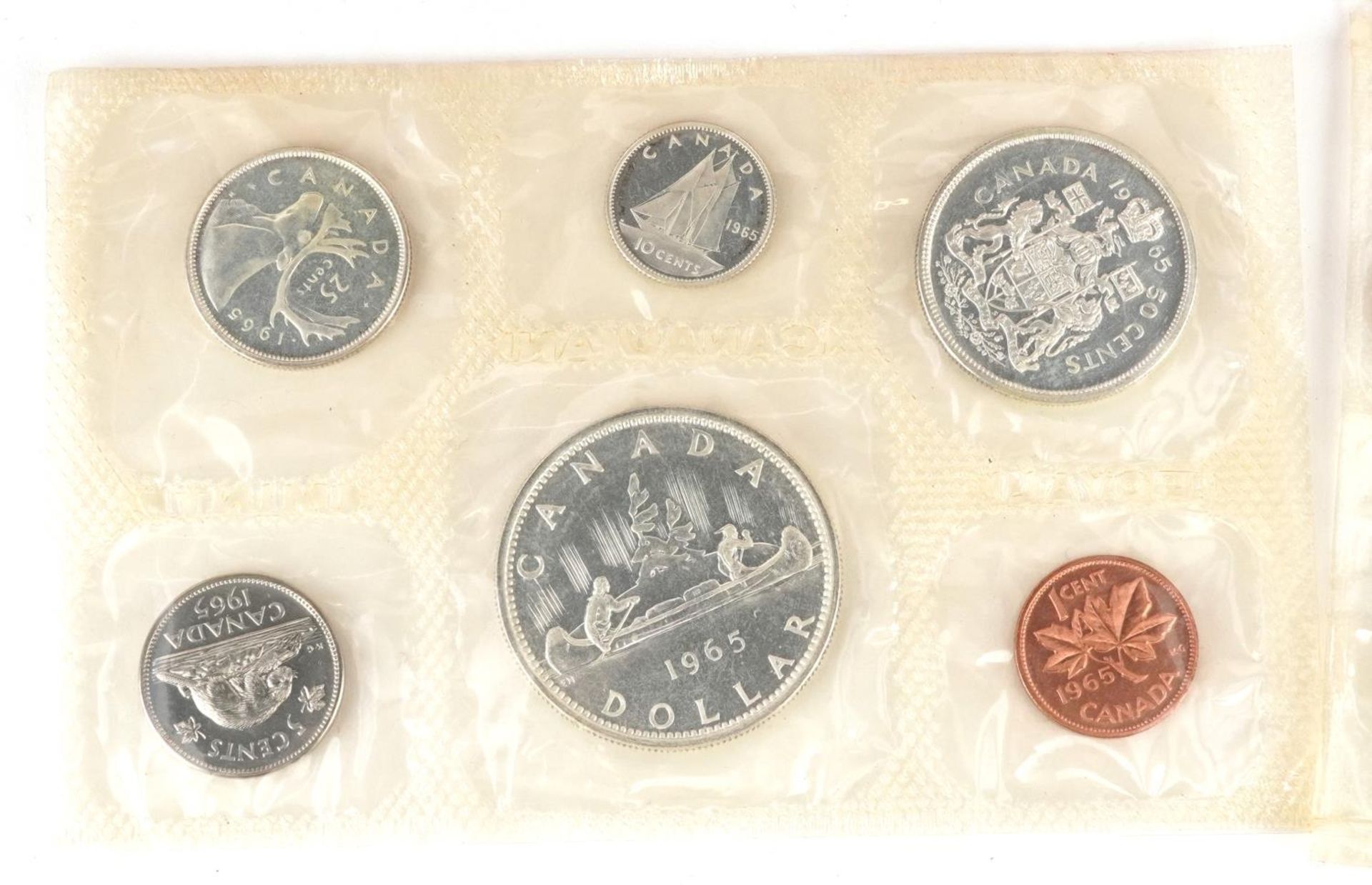 Four foreign uncirculated and proof coin sets including 1970 Royal Australian Mint, 1965 Canadian - Bild 4 aus 5