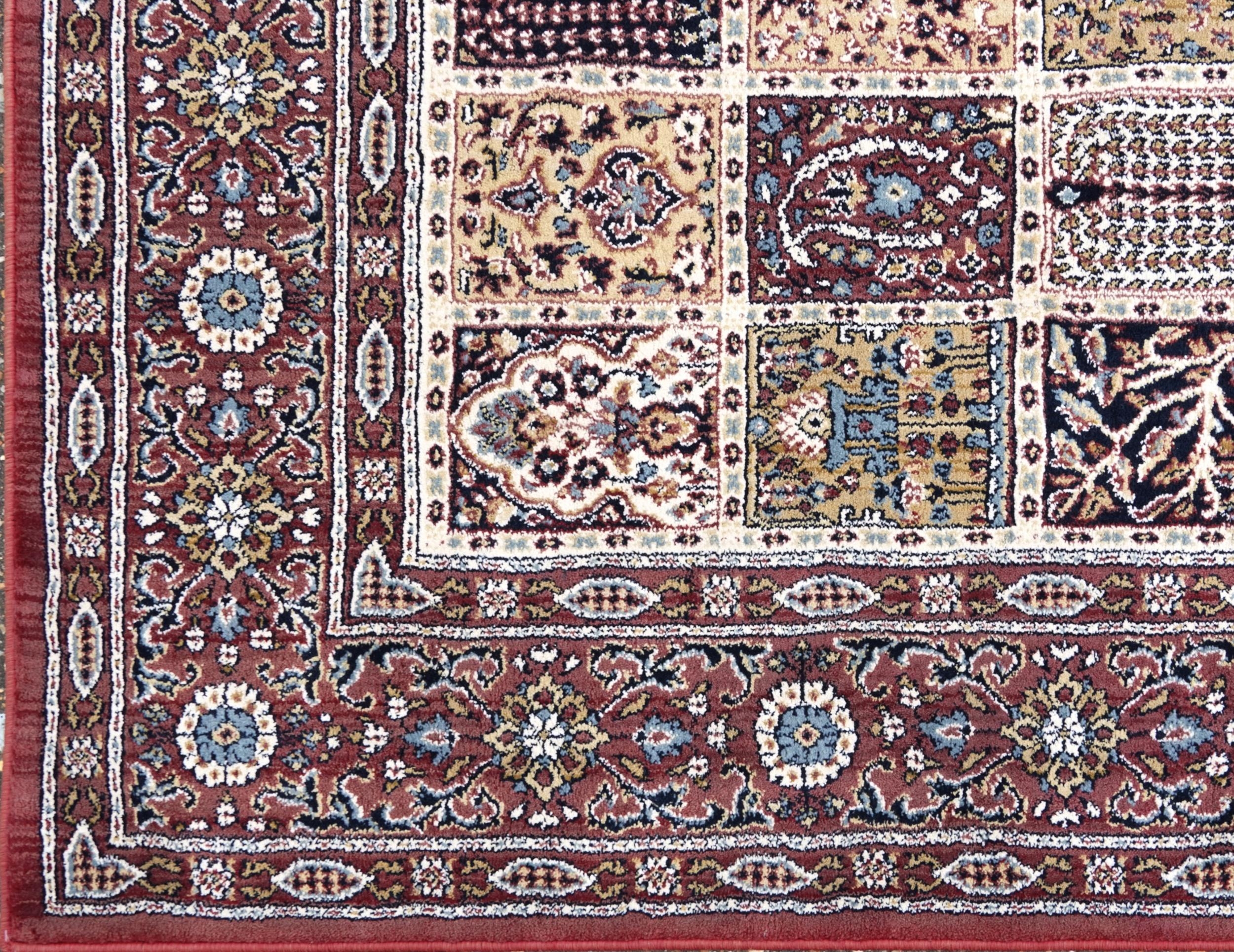 Pair of rectangular Persian style Valby Ruta rugs, each 195cm x 133cm - Image 5 of 13