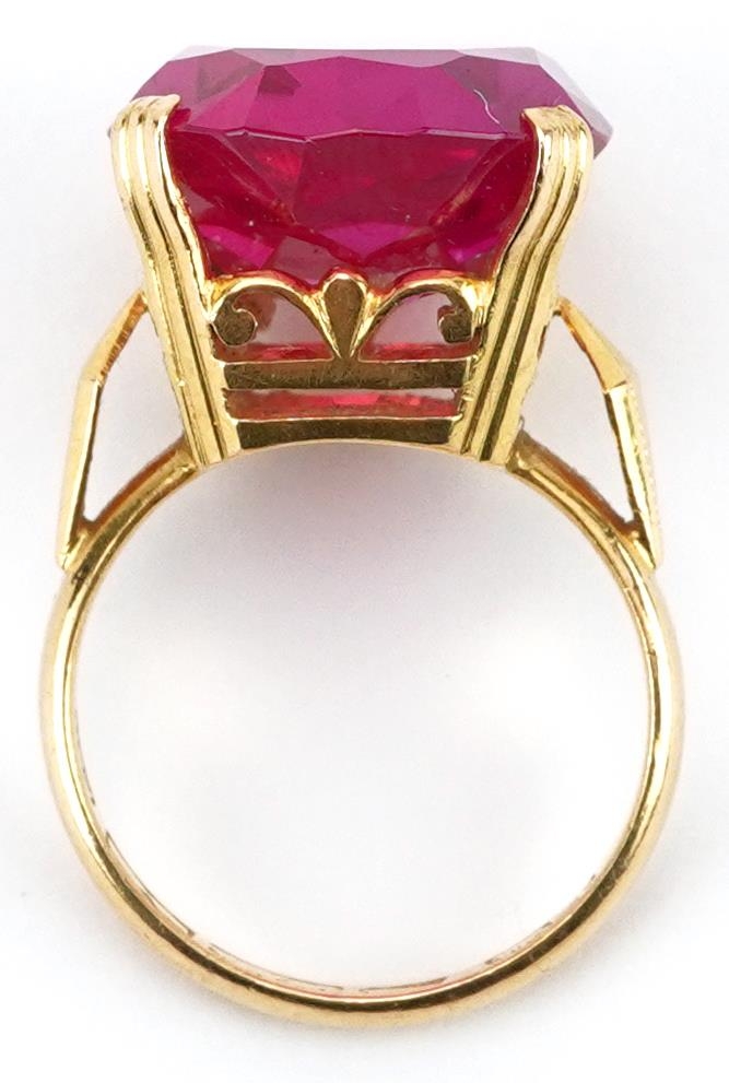 Chinese 22K gold ruby ring with openwork setting, character marks around the band, the ruby - Image 3 of 5