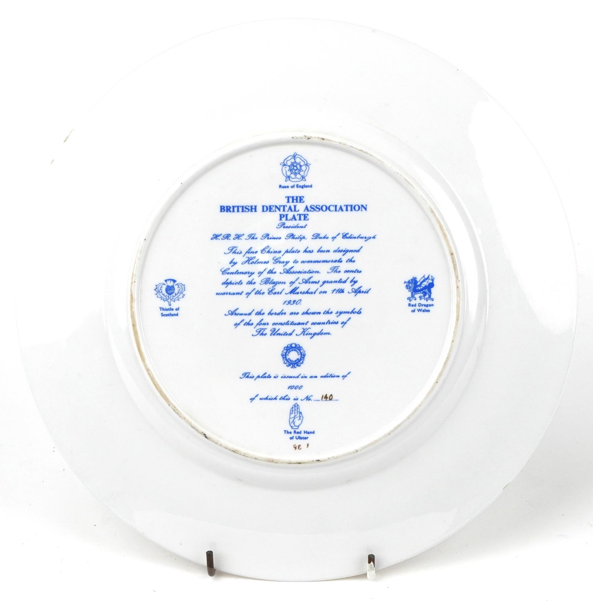 British Dental Association Centenary plate, limited edition 140/1000, 27.5cm in diameter - Bild 2 aus 3