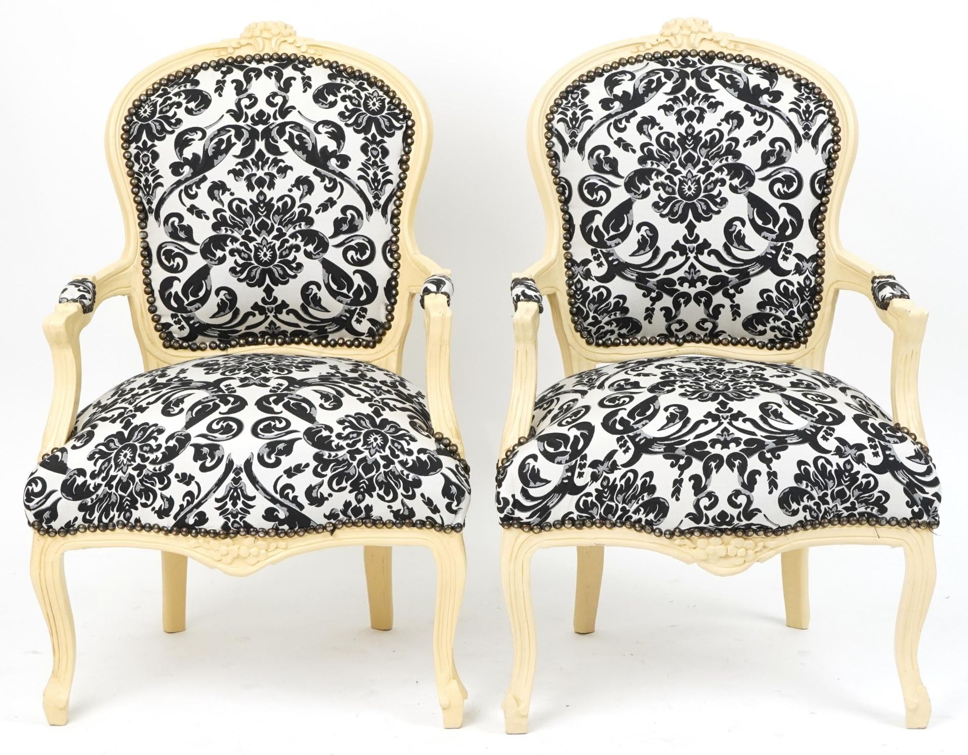 Pair of French style cream painted elbow chairs, each having cream and black floral upholstery, each - Bild 2 aus 4