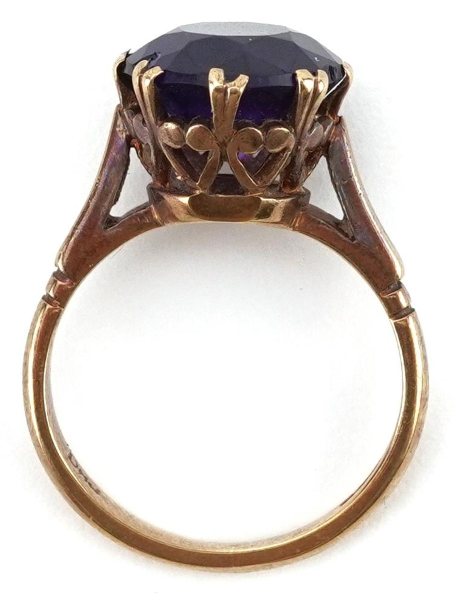 9ct gold amethyst solitaire ring, the amethyst approximately 10.10mm in diameter x 6.30mm deep, size - Image 3 of 5