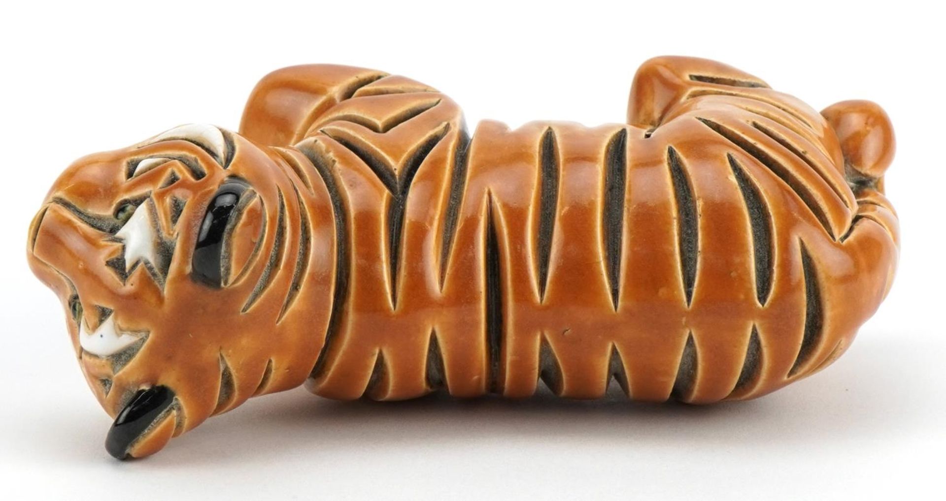 Mid century style stylised pottery tiger, incised marks to the base, 13.5cm in length - Image 6 of 8