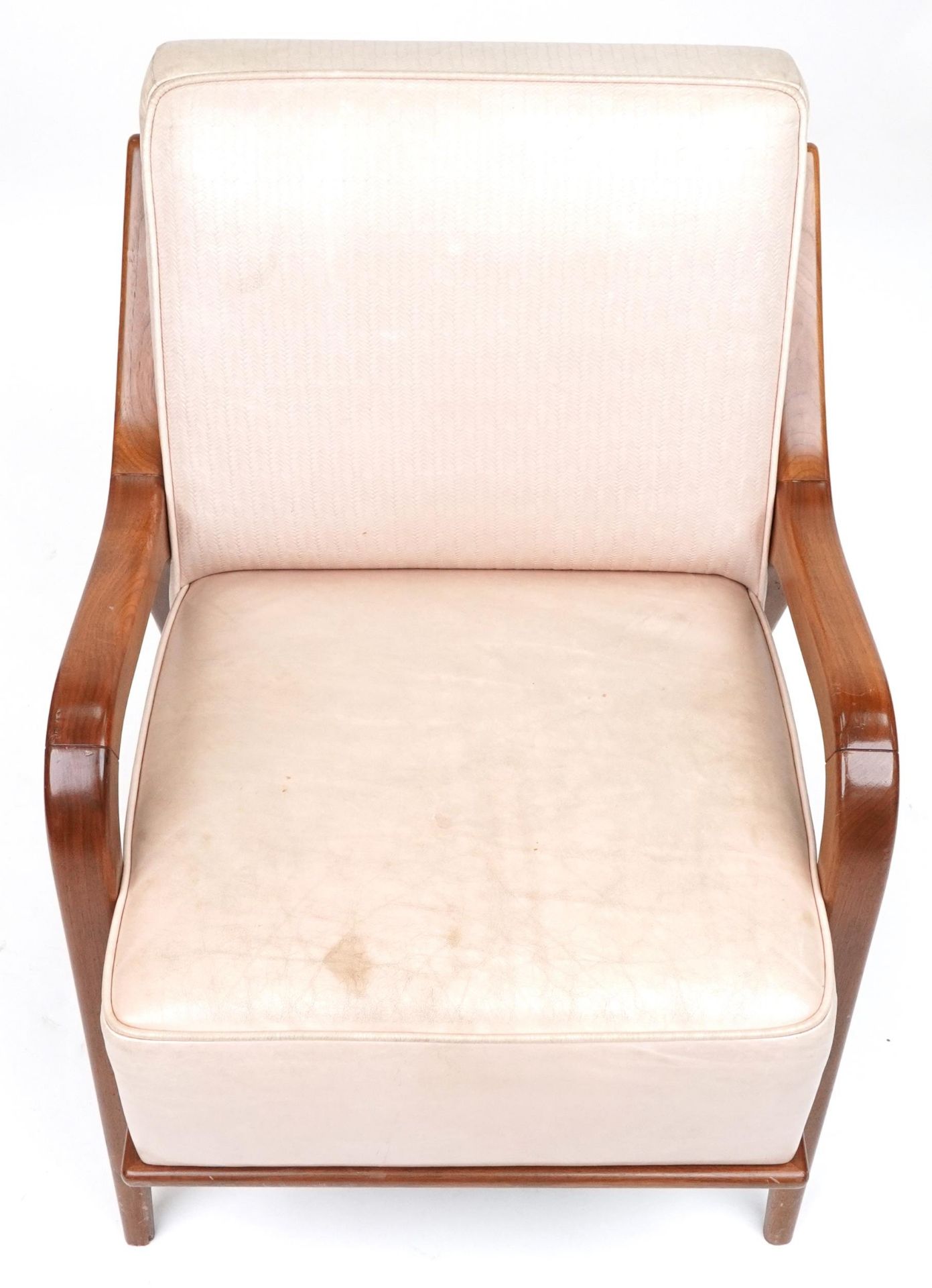 Scandinavian design hardwood lounge chair having a cream upholstered back and seat, 86cm H x 62. - Bild 3 aus 4