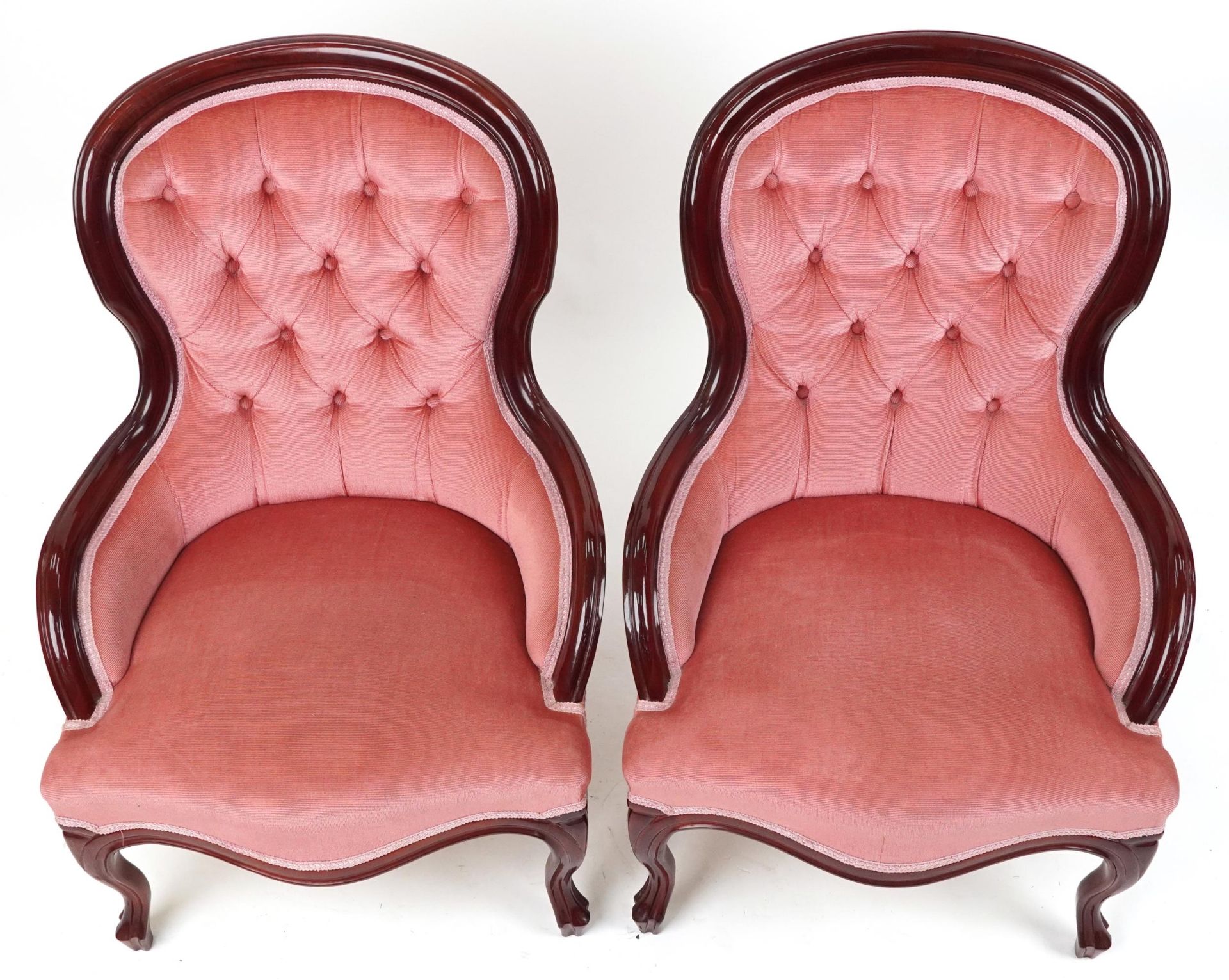 Pair of Victorian style mahogany bedroom chairs with salmon button back upholstery, each 82cm high - Bild 3 aus 4