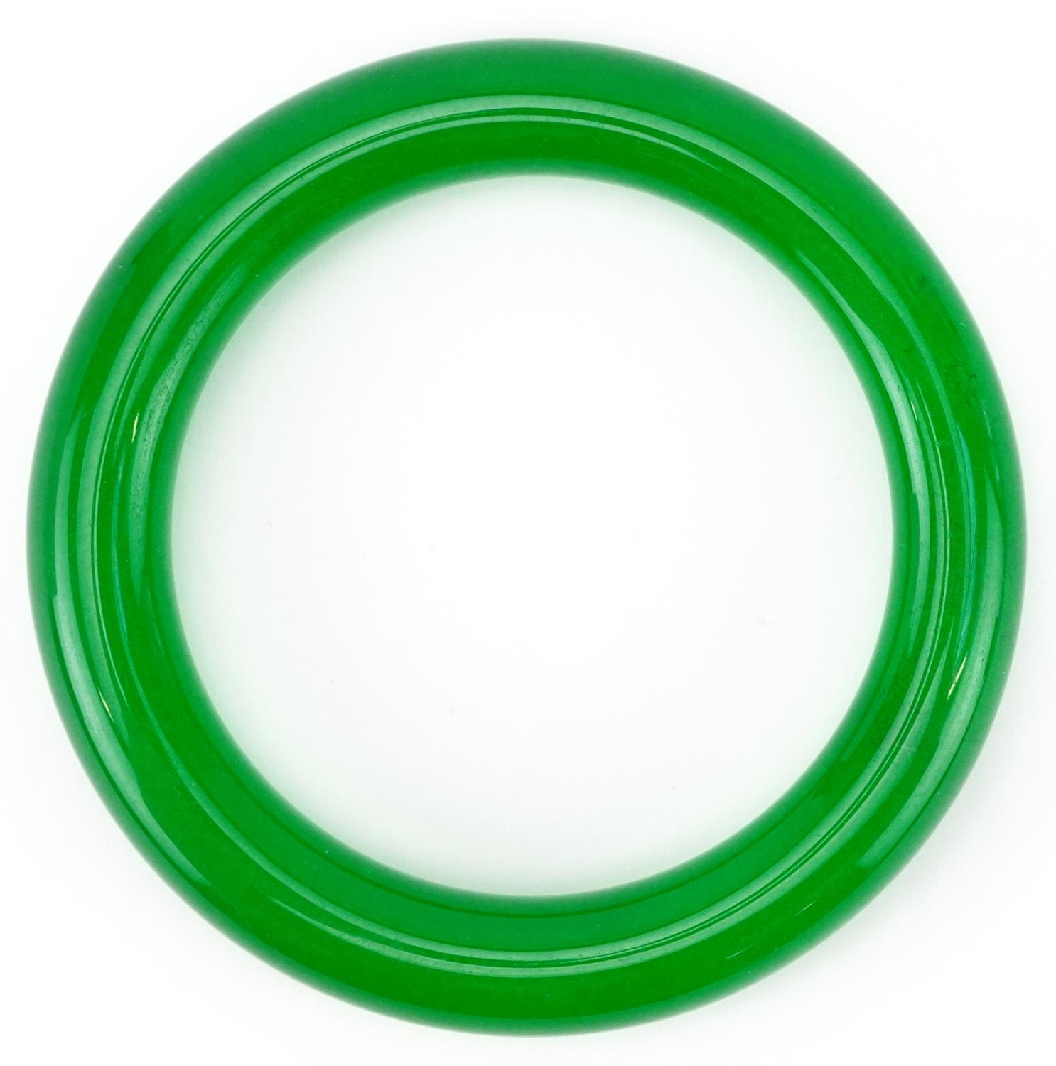 Chinese green jade bangle, 8.5cm in diameter, 74.5g - Image 3 of 3