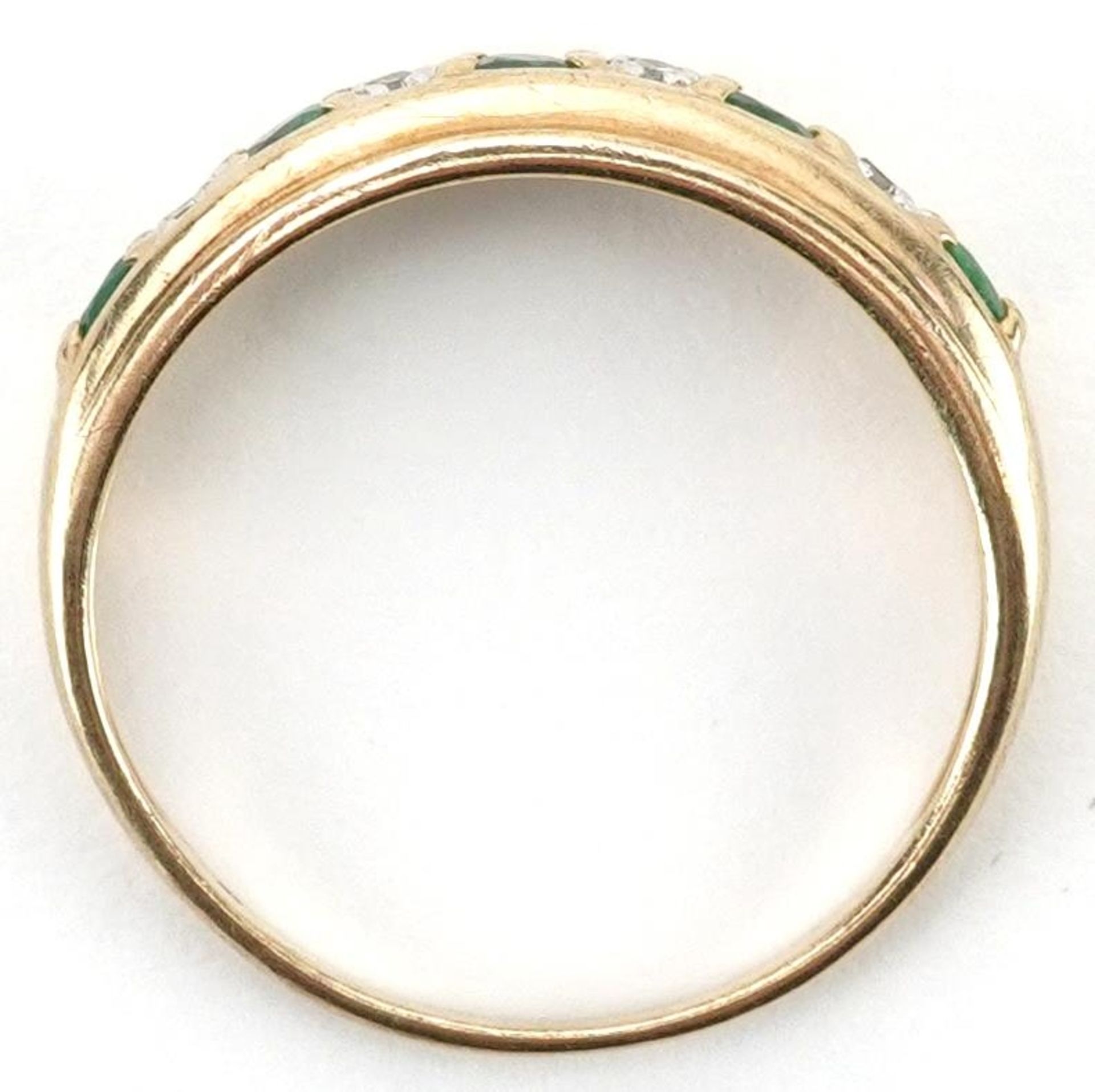 9ct gold diamond and emerald half eternity ring, indistinct marks to the band, size M/N, 2.1g - Bild 3 aus 4