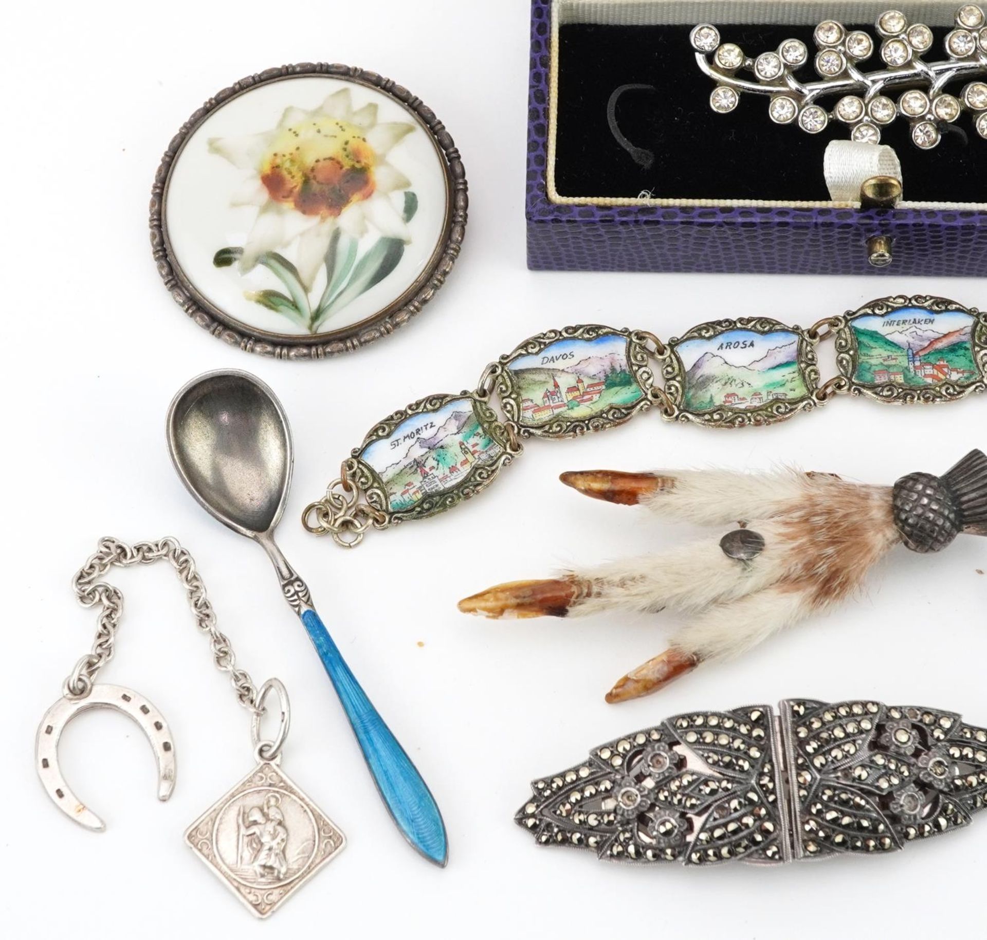 Antique and later jewellery and a silver and guilloche enamel mustard spoon, including a silver - Bild 2 aus 5