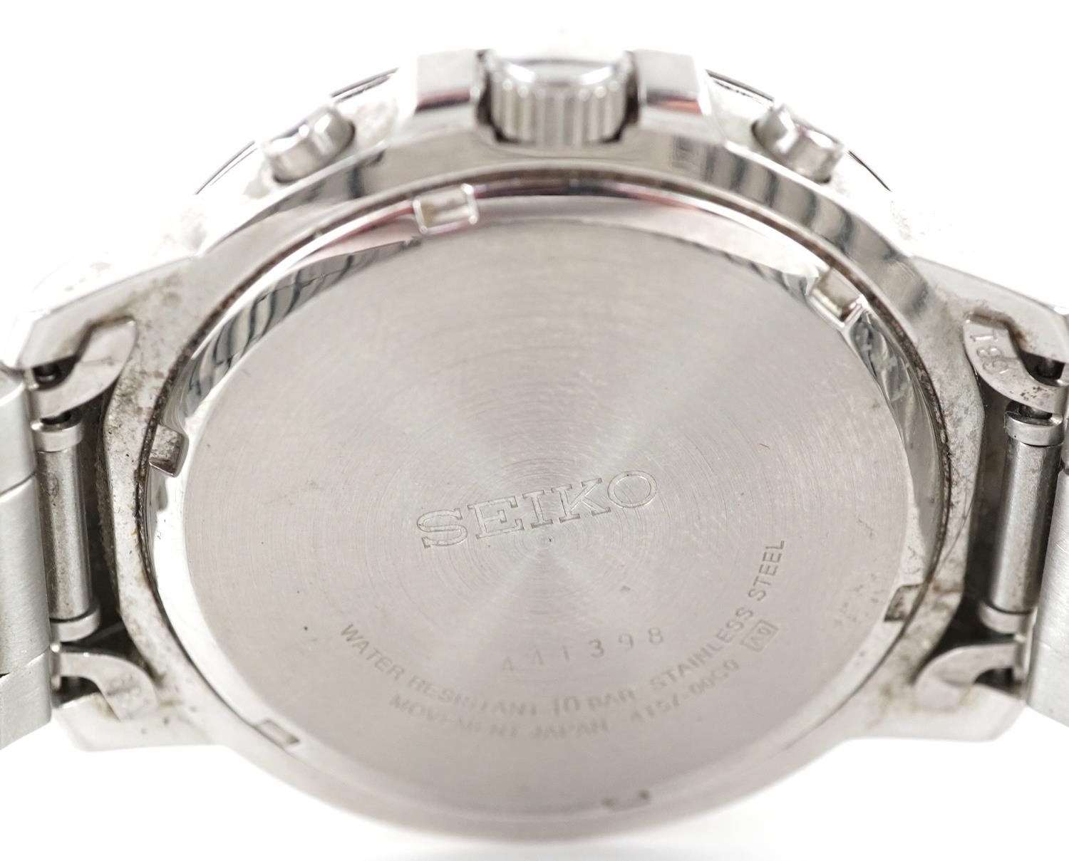 Seiko, two gentlemen's chronograph quartz wristwatches including Sports 100, the largest 43mm in - Bild 4 aus 5