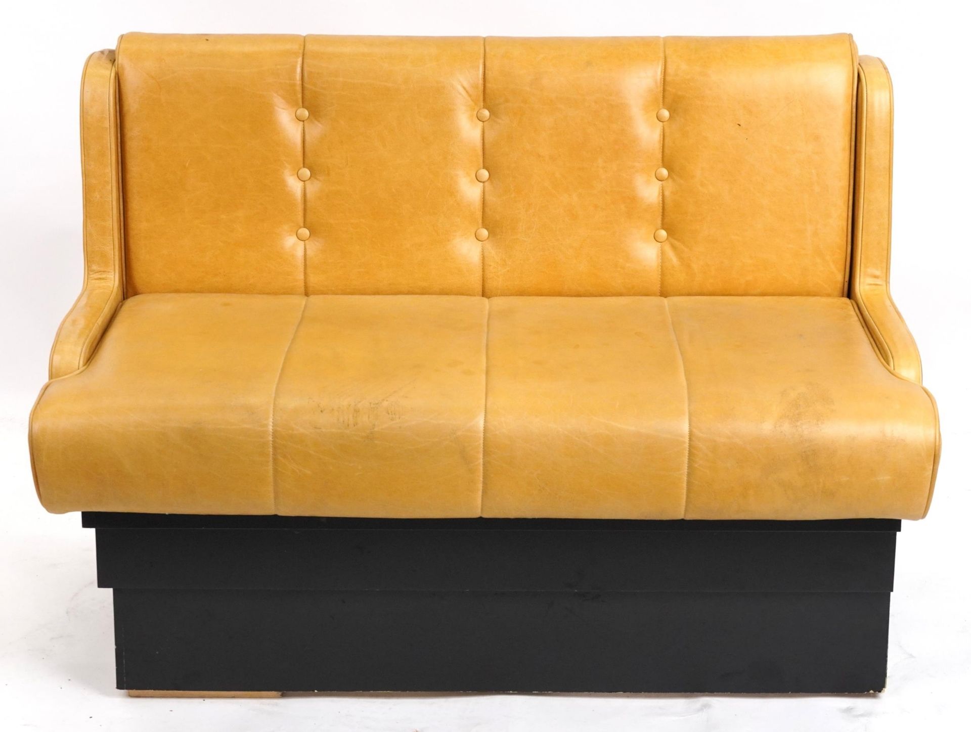 Mustard leather two seater boudoir bench, 120cm wide - Bild 2 aus 3