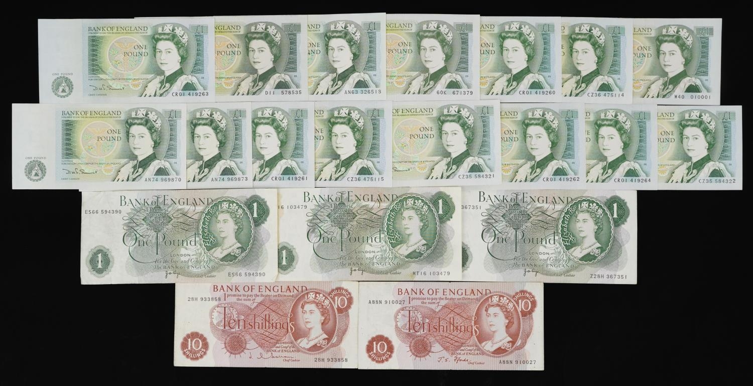 Elizabeth II Bank of England banknotes, various Chief Cashiers, including one pound note with serial