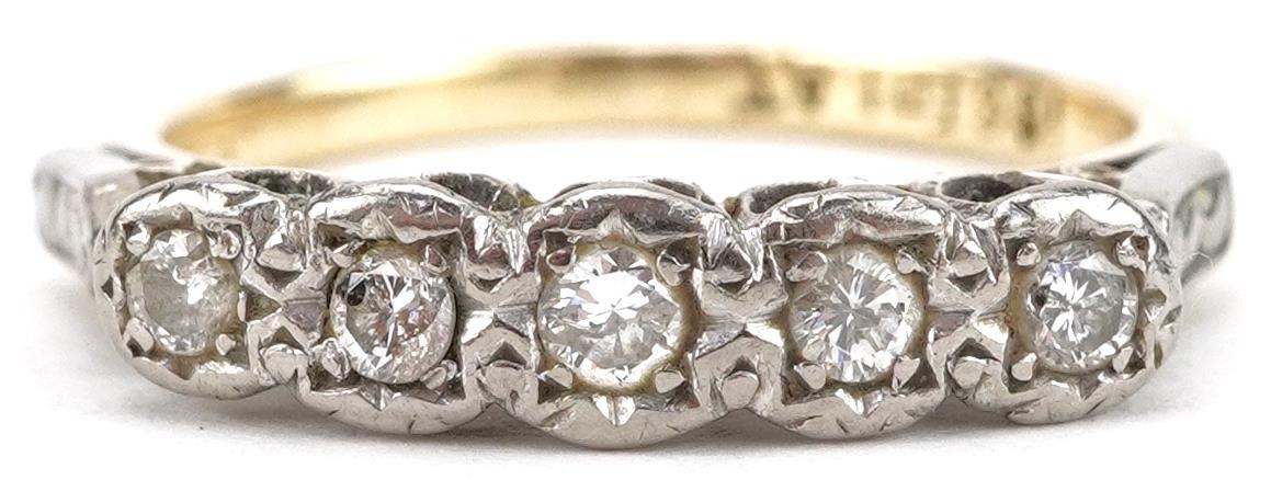 18ct gold and platinum graduated diamond five stone ring, size K, 2.5g