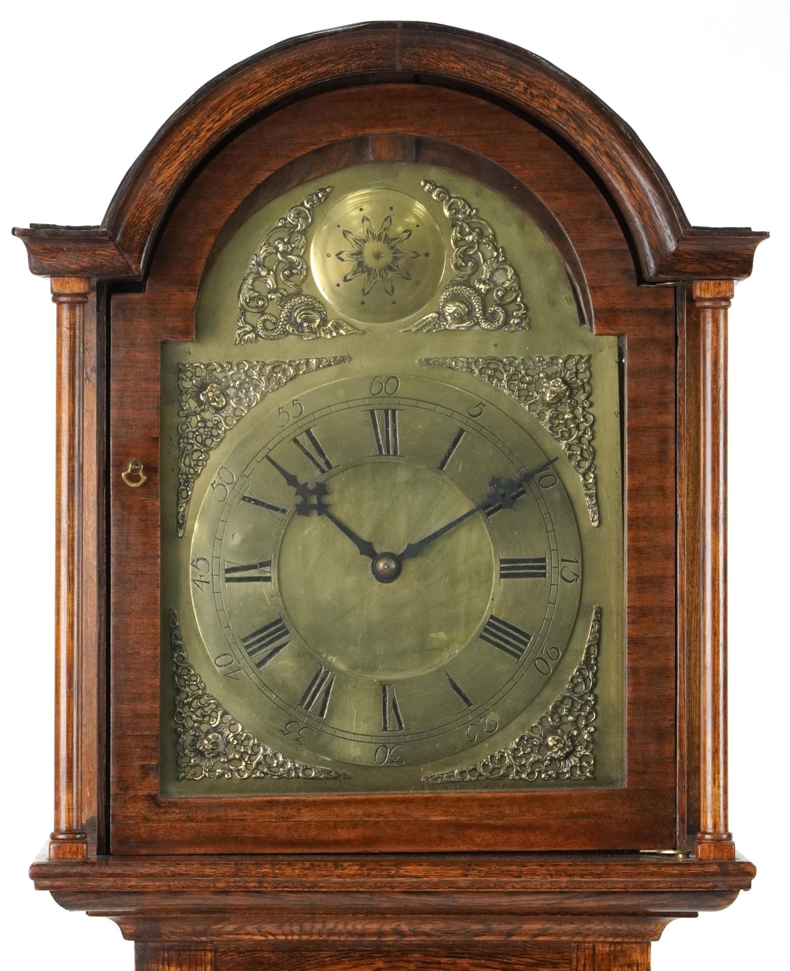 19th century oak longcase clock with brass face having a circular dial with Roman and Arabic - Bild 2 aus 4