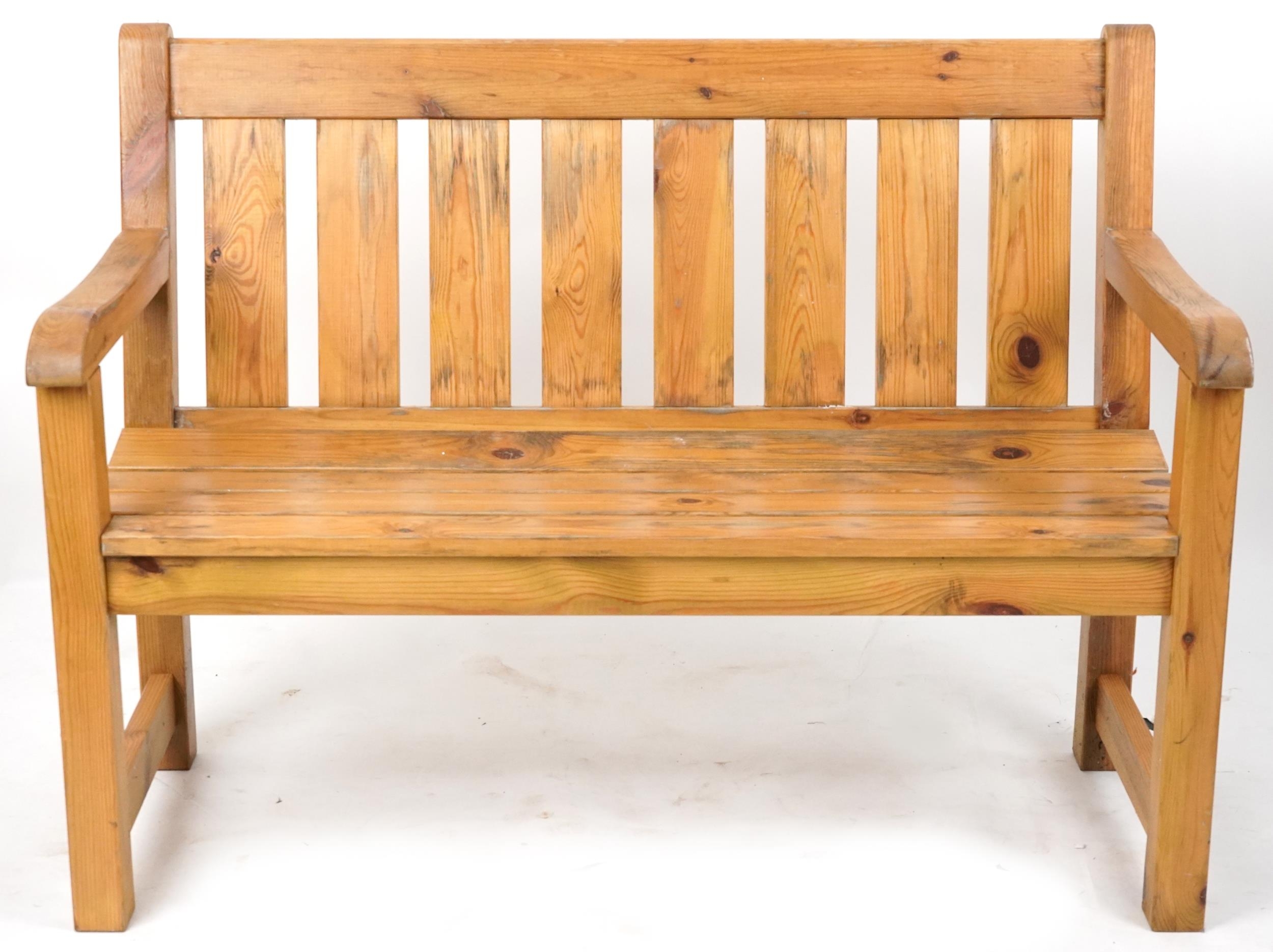 Alexander Rose Pine slatted garden bench, 92.5cm H x 102.5/ 182.5cm W x 59cm D - Image 2 of 5