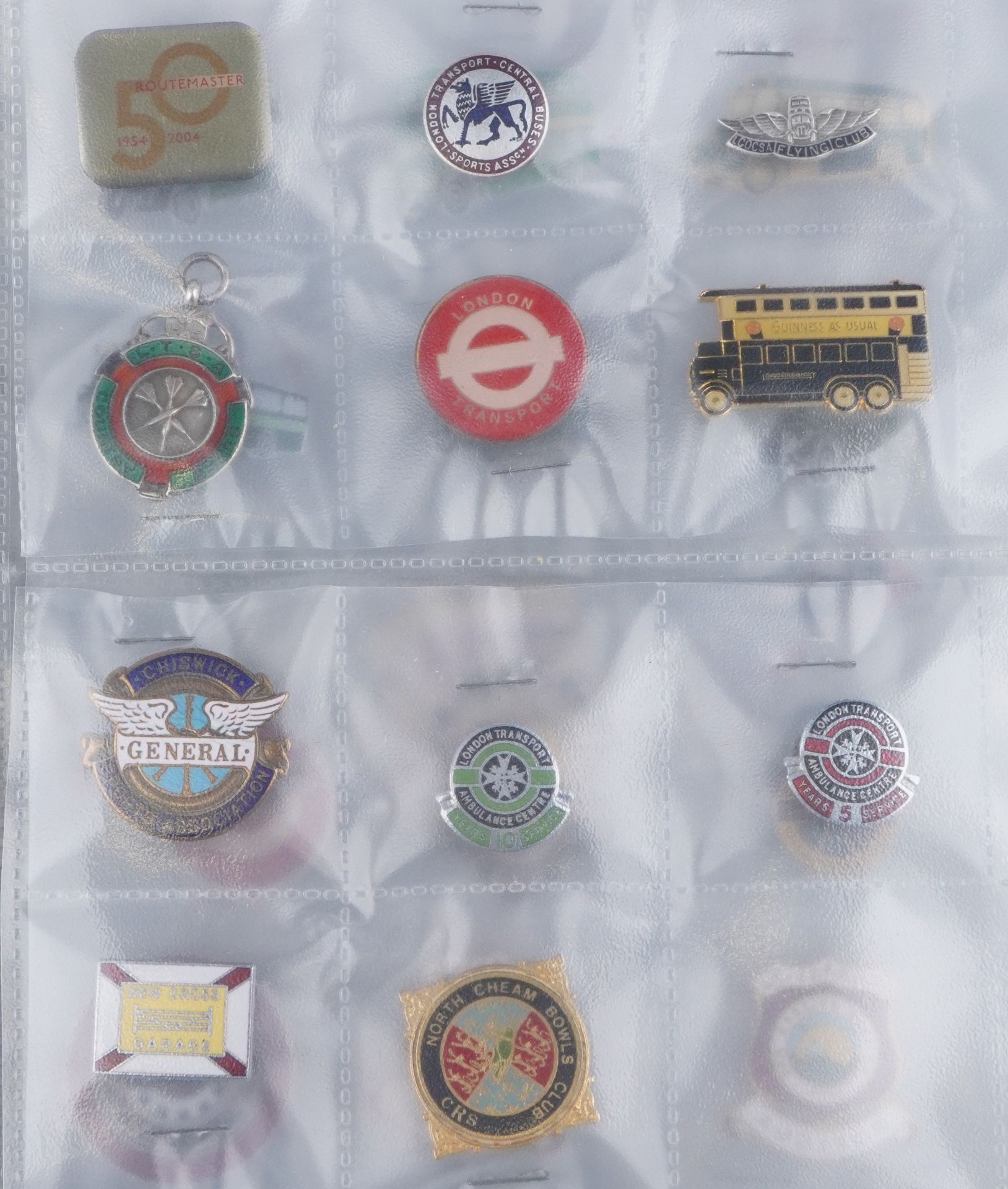 Large collection of automobilia and sporting interest badges and jewels, some arranged in an album - Bild 11 aus 14