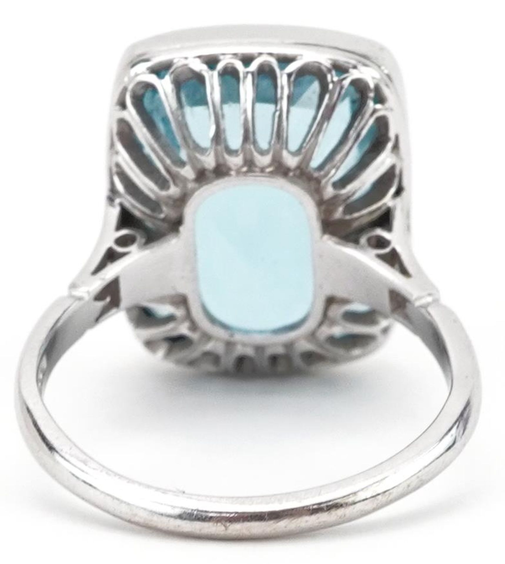 Art Deco style 18ct white gold aquamarine ring with diamond set shoulders, the aquamarine - Image 3 of 6