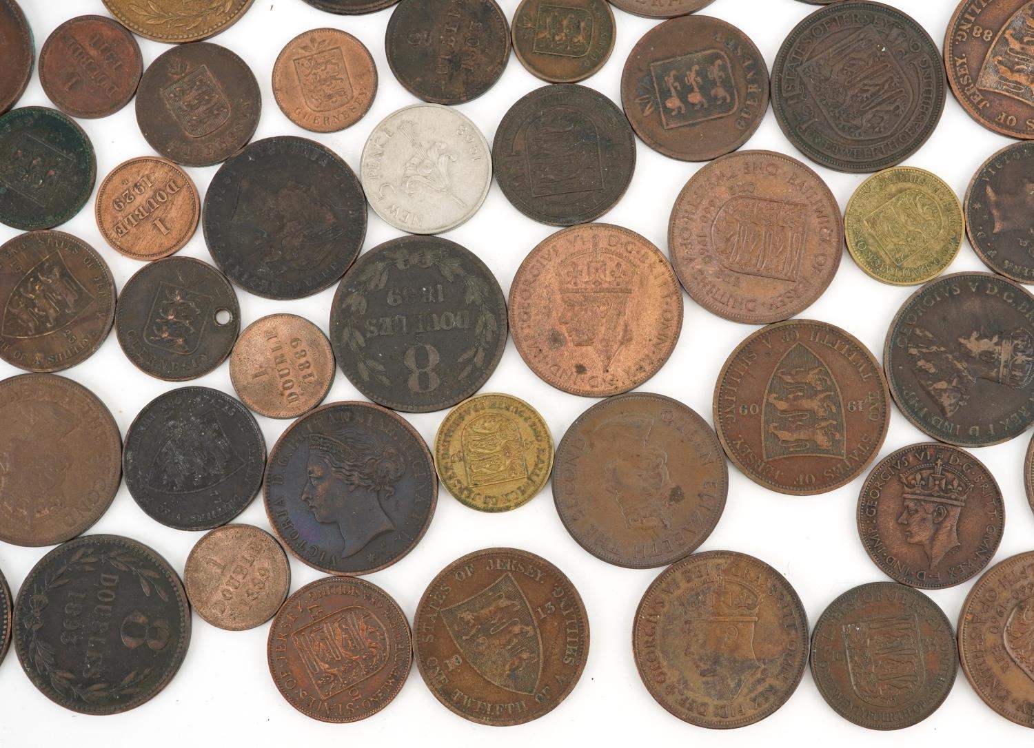 Large collection of 19th century and later Guernsey and States of Jersey coinage including one - Image 13 of 14