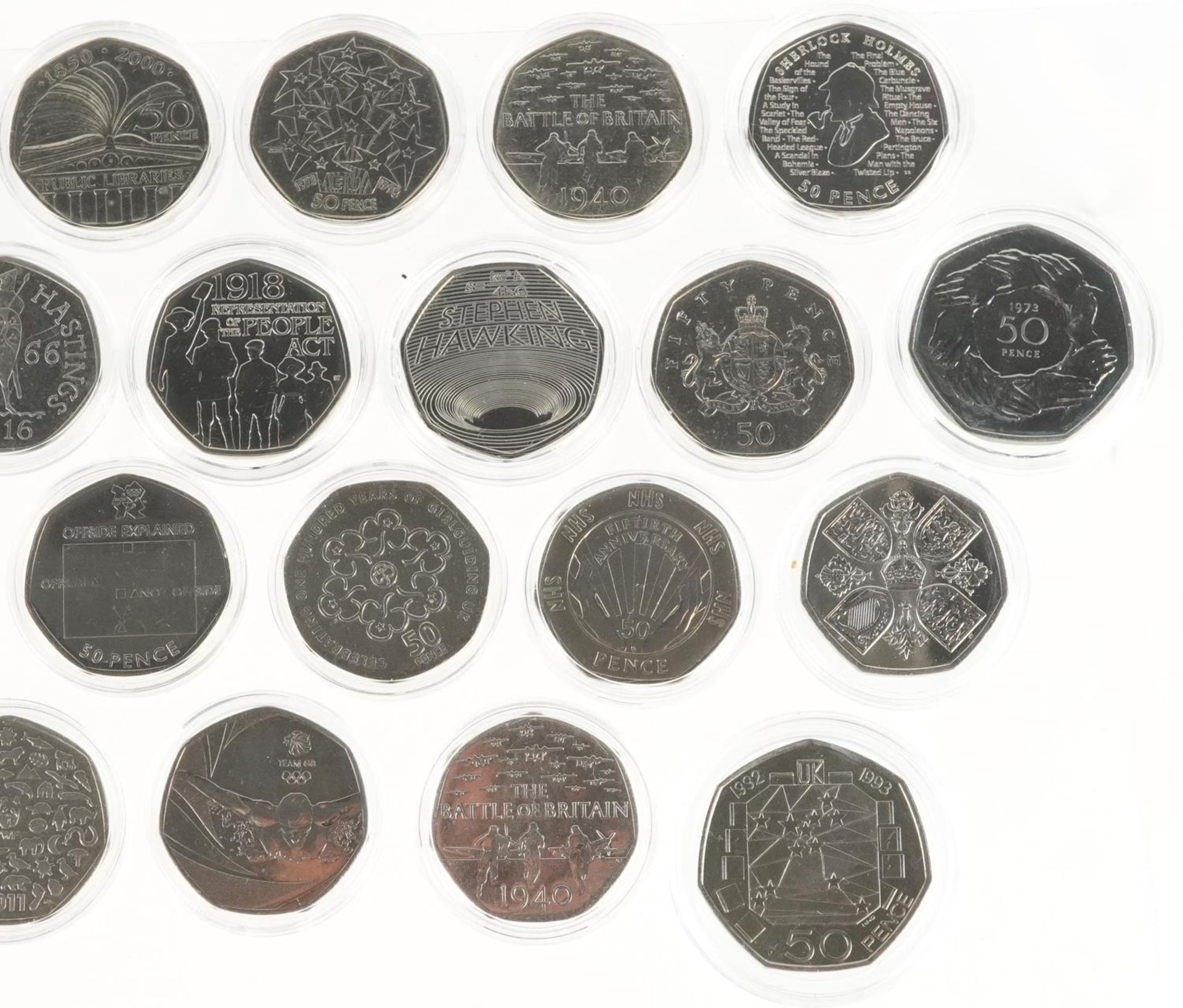 Twenty eight Elizabeth II fifty pence pieces, various designs including Scouts Be Prepared, London - Bild 3 aus 6