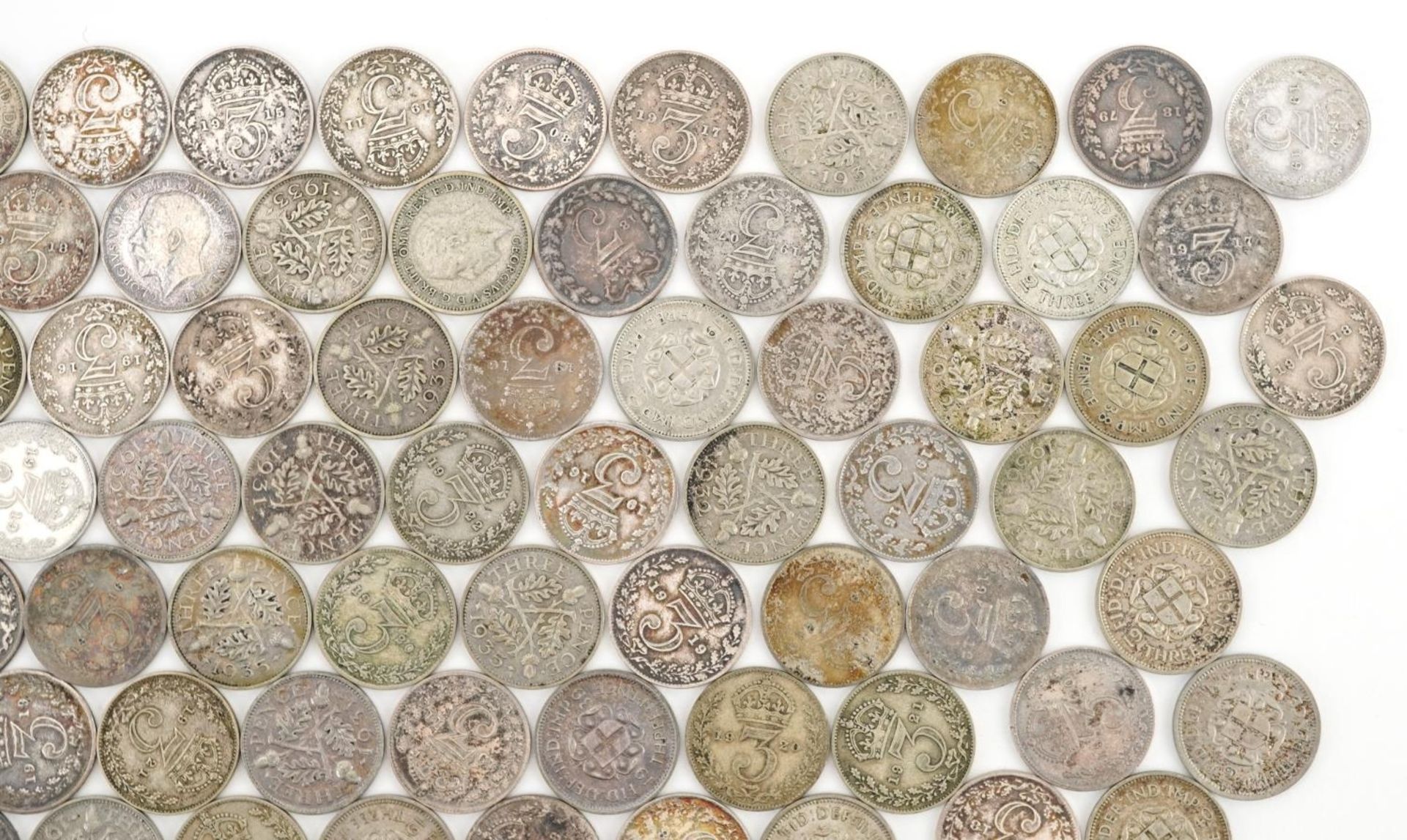 Large collection of Victorian and later threepenny bits, some silver, 260g - Bild 3 aus 7