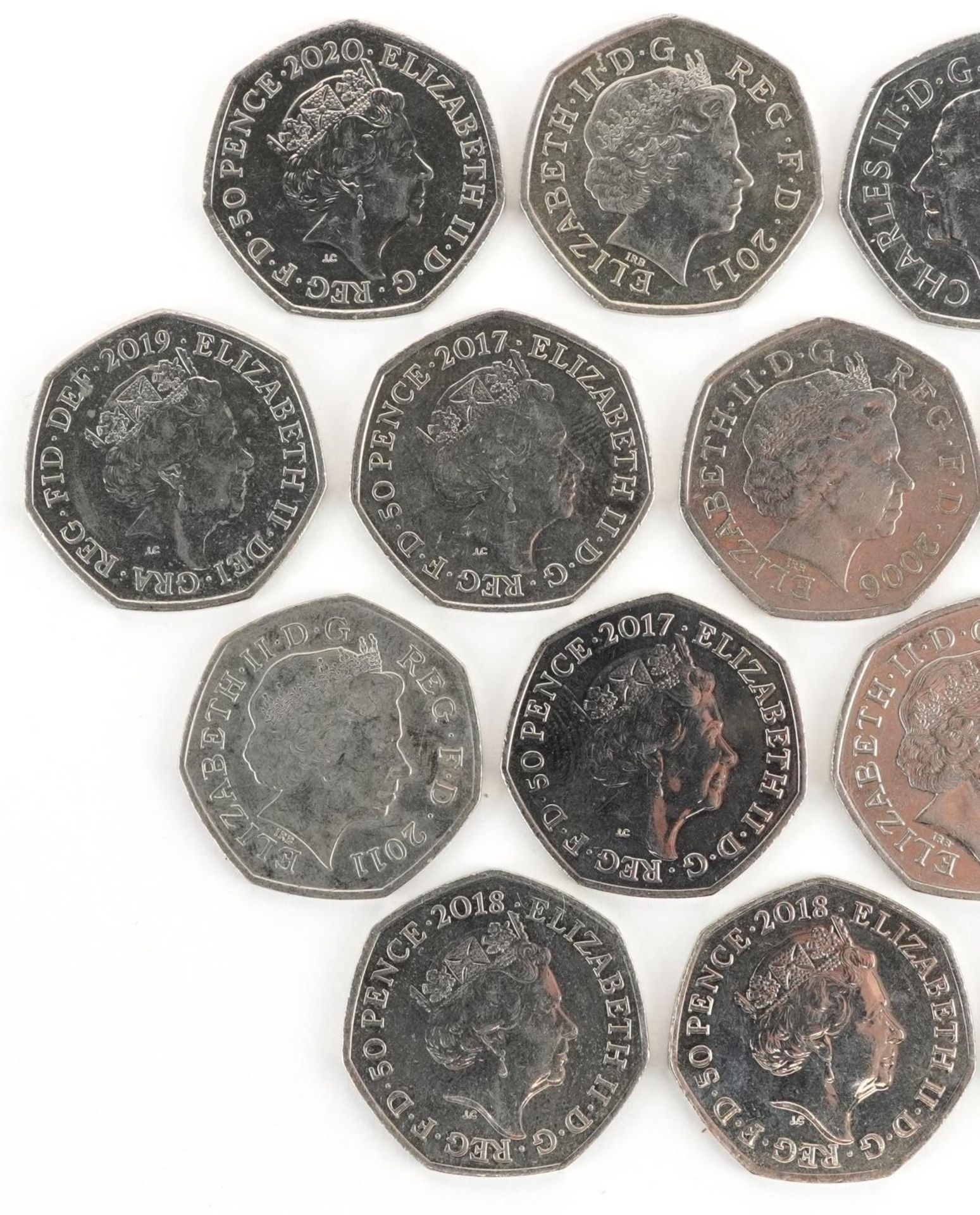 Twenty Elizabeth II fifty pence pieces, various designs including London 2012 Olympics and - Bild 5 aus 6