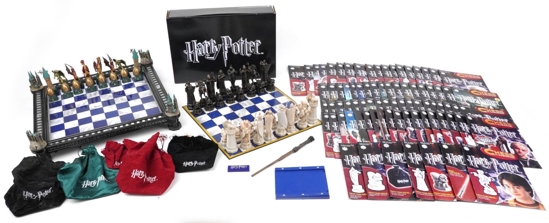 Harry Potter chess set with board and magazine published by D'Agostino 2007, the largest pieces