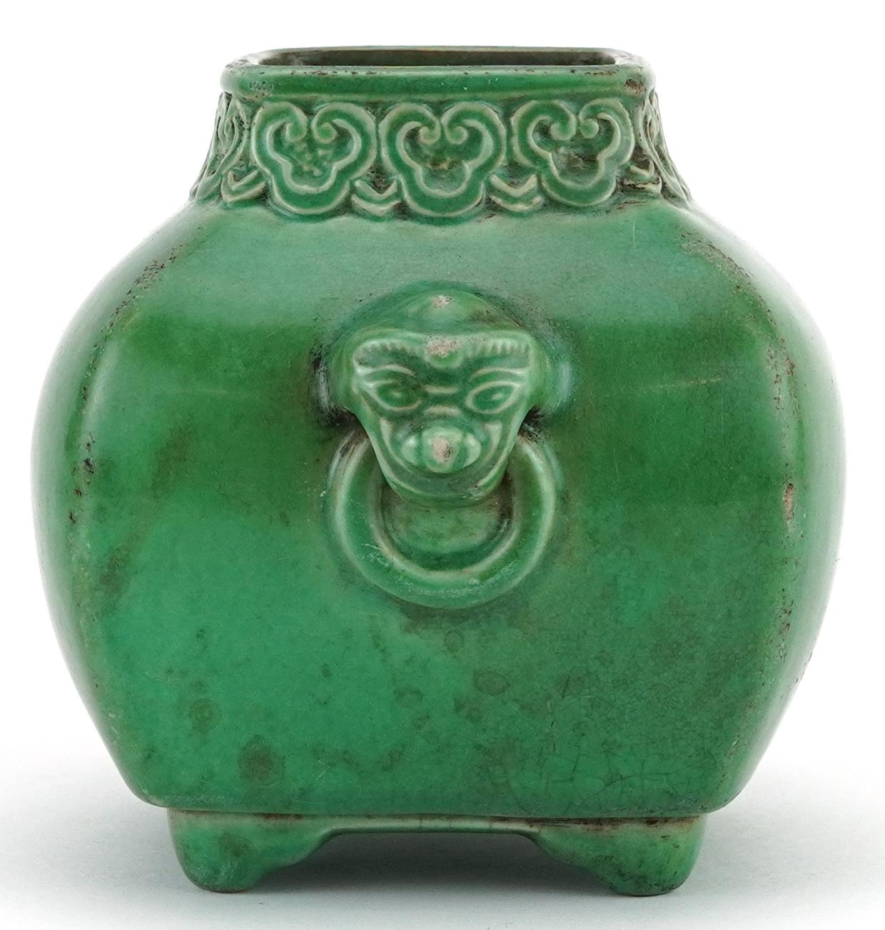 Chinese porcelain green glazed four footed vase with animalia ring turned handles and ruyi head - Image 4 of 7