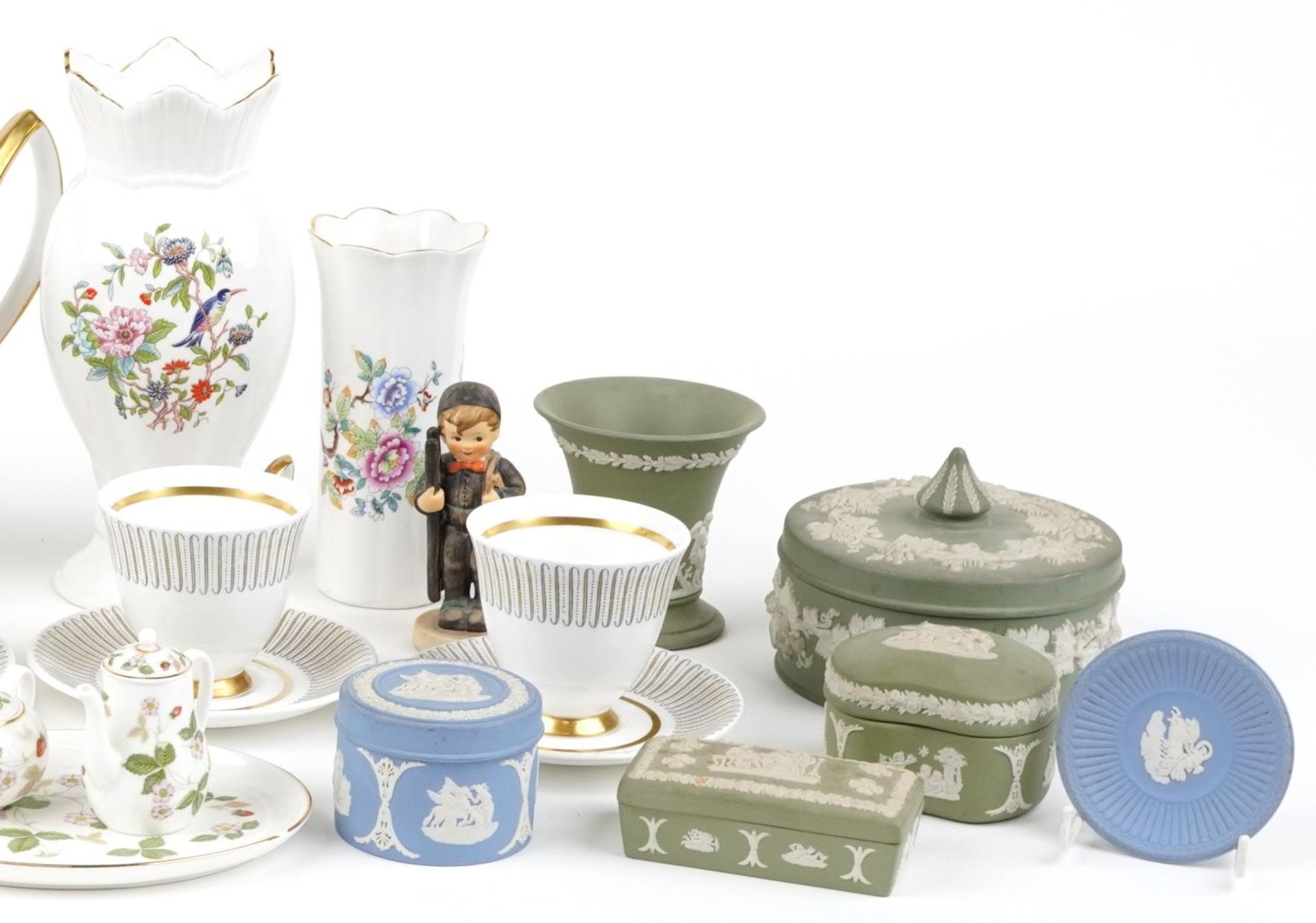 Collectable china including Royal Albert Capri teaware, Wedgwood Jasperware, Wedgwood Clio and - Image 3 of 3