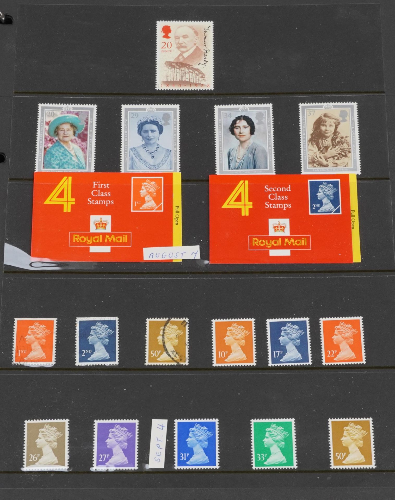 Collection of British mint and used stamps arranged in five albums or stock books including booklets - Bild 8 aus 13
