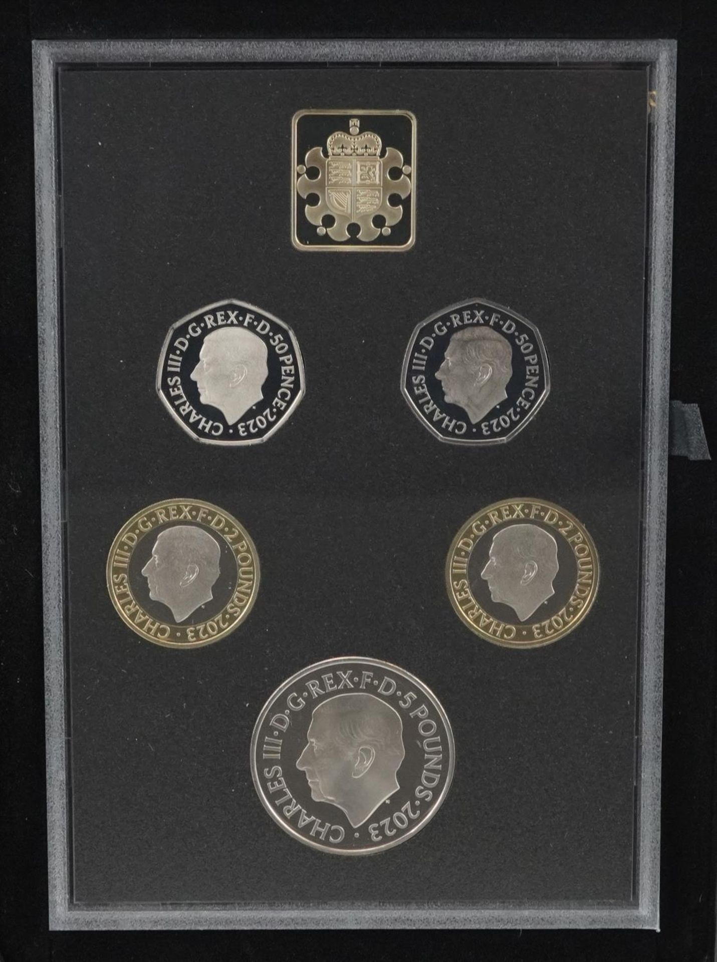 Elizabeth II 2023 United Kingdom commemorative coin set by The Royal Mint with fitted case, slip box - Bild 3 aus 4