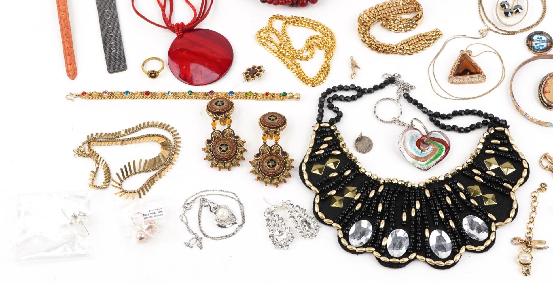 Vintage and later costume jewellery, wristwatches and objects, some silver, including amber coloured - Image 4 of 5