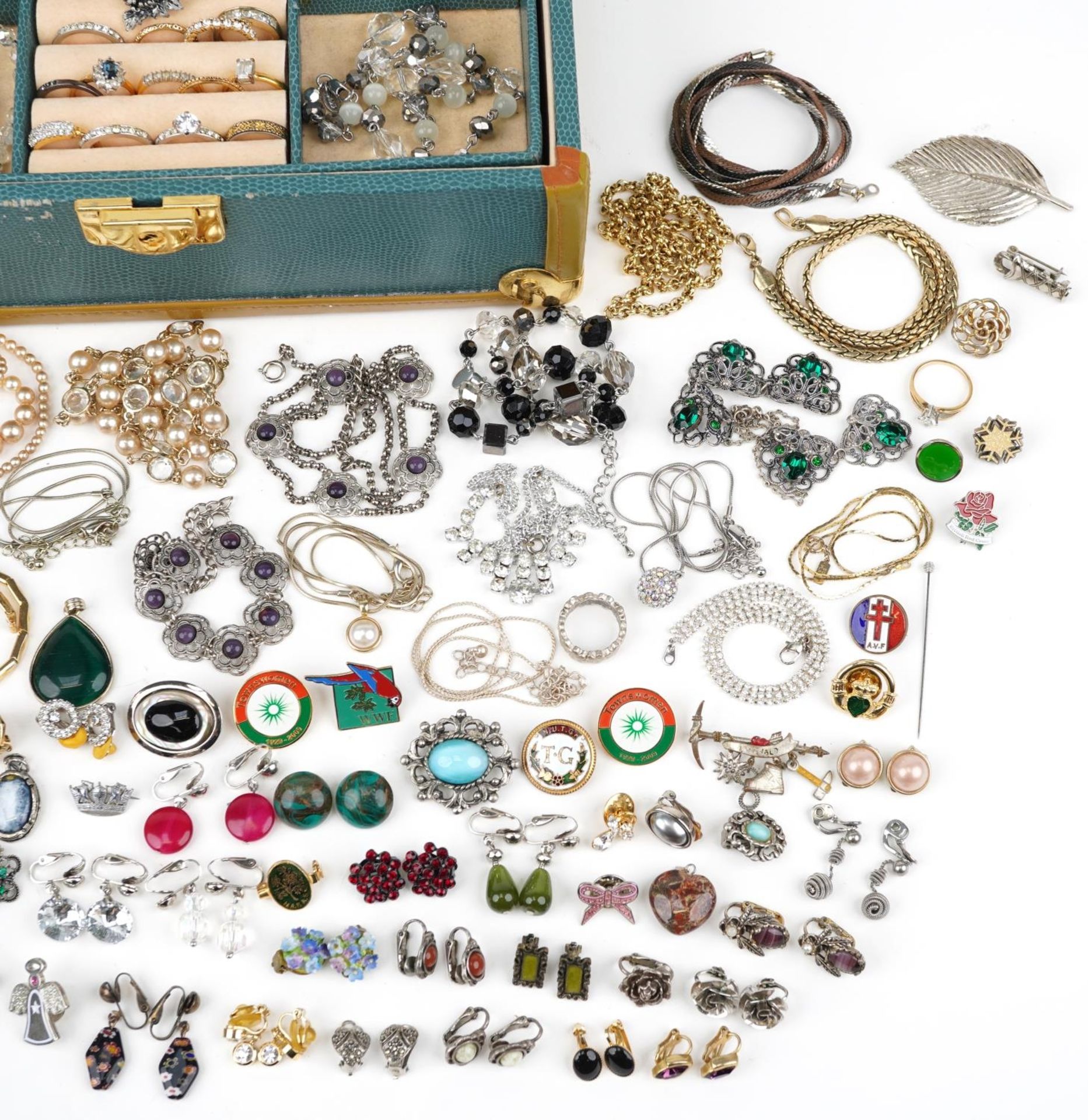 Vintage and later costume jewellery including brooches, enamelled badges, gold plated necklaces, - Image 4 of 5