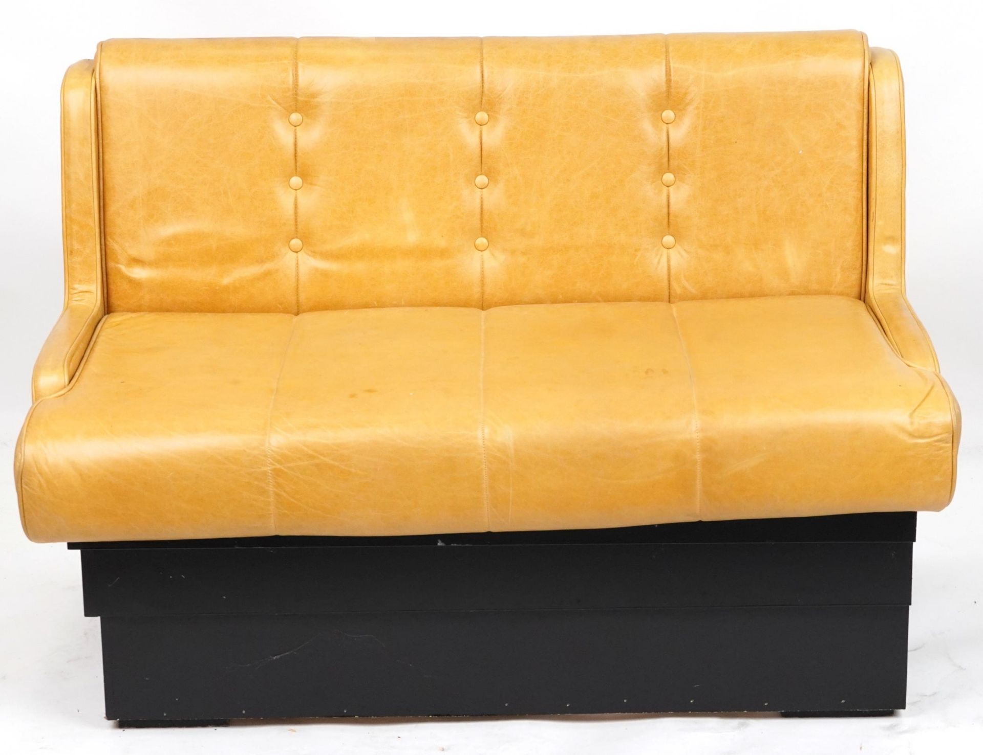 Mustard leather two seater boudoir bench, 120cm wide - Bild 2 aus 4