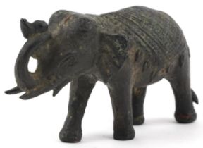Patinated bronze Burmese elephant, 10.5cm in length
