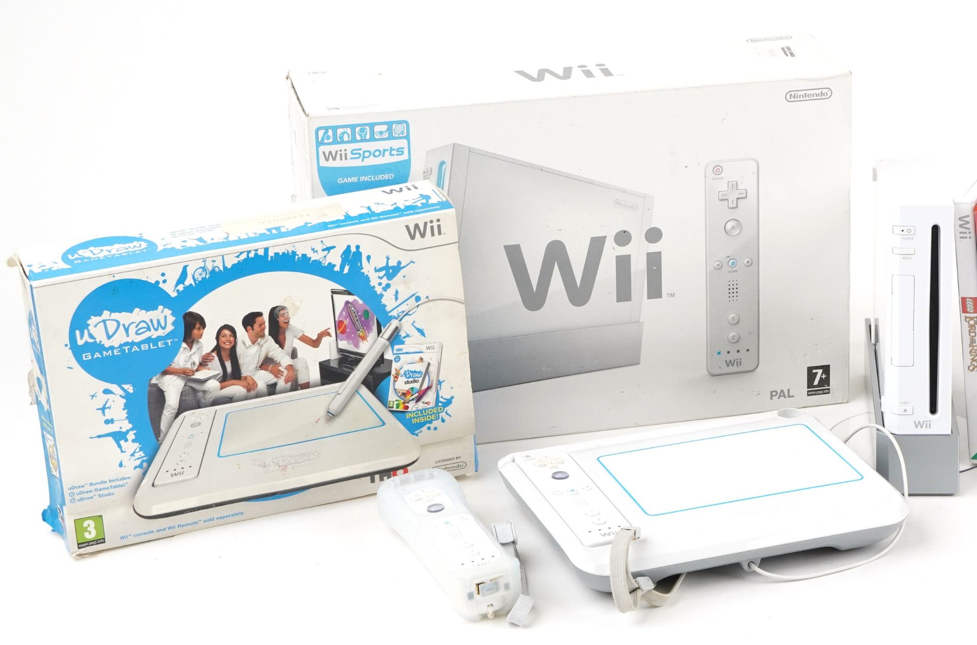 Nintendo Wii games console with accessories and a collection of games including U Drew, Wii Sports - Image 2 of 3
