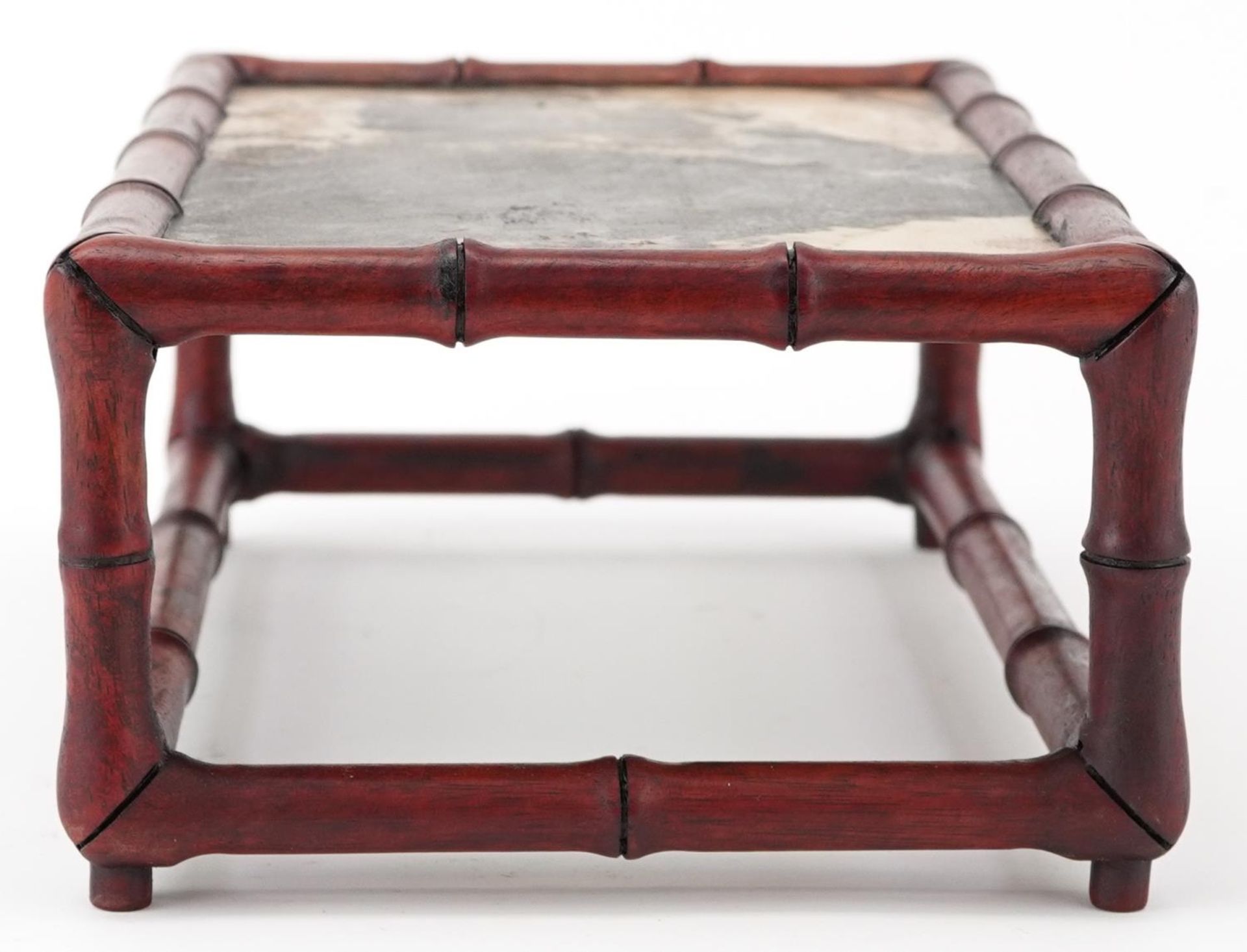 Chinese faux bamboo hardwood and hardstone stand, 10.5cm H x 29cm W x 17.5cm D - Bild 6 aus 7