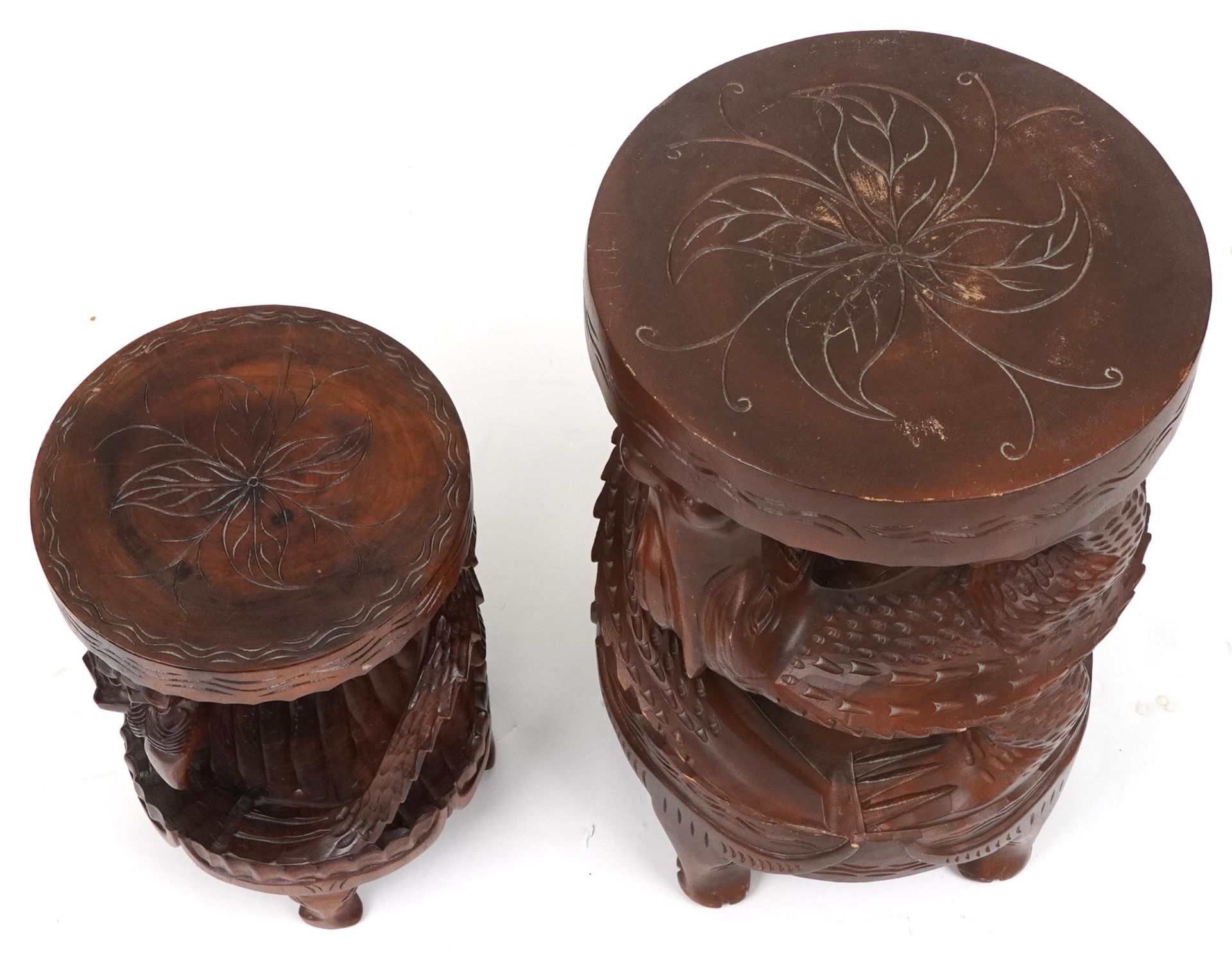 Two Chinese carved hardwood dragon design occasional tables, the largest 62cm high x 39cm in - Bild 2 aus 3