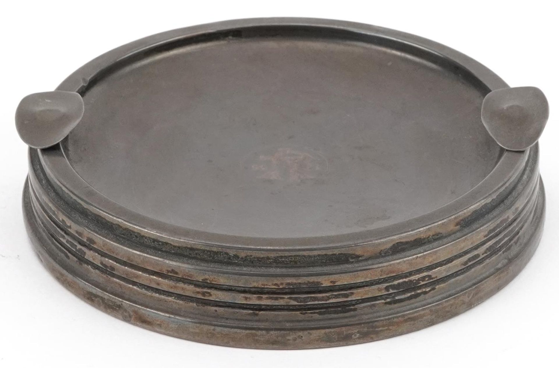 Sanders & Mackenzie, Elizabeth II circular silver and ebony ashtray, Birmingham 1958, 12.2cm in - Bild 2 aus 5